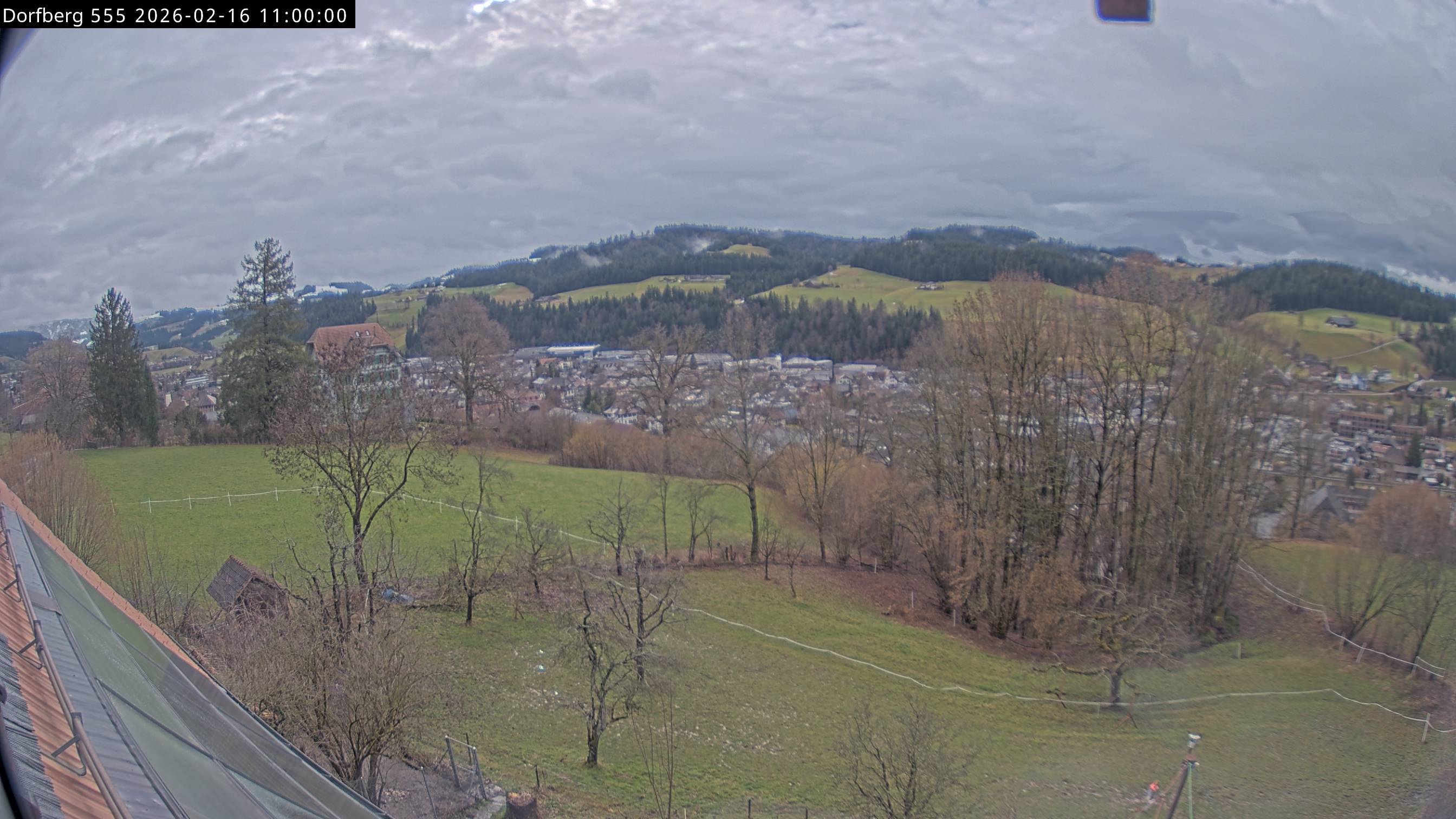 Webcam-Bild: Aussicht vom Dorfberg in Langnau 20260216-110000
