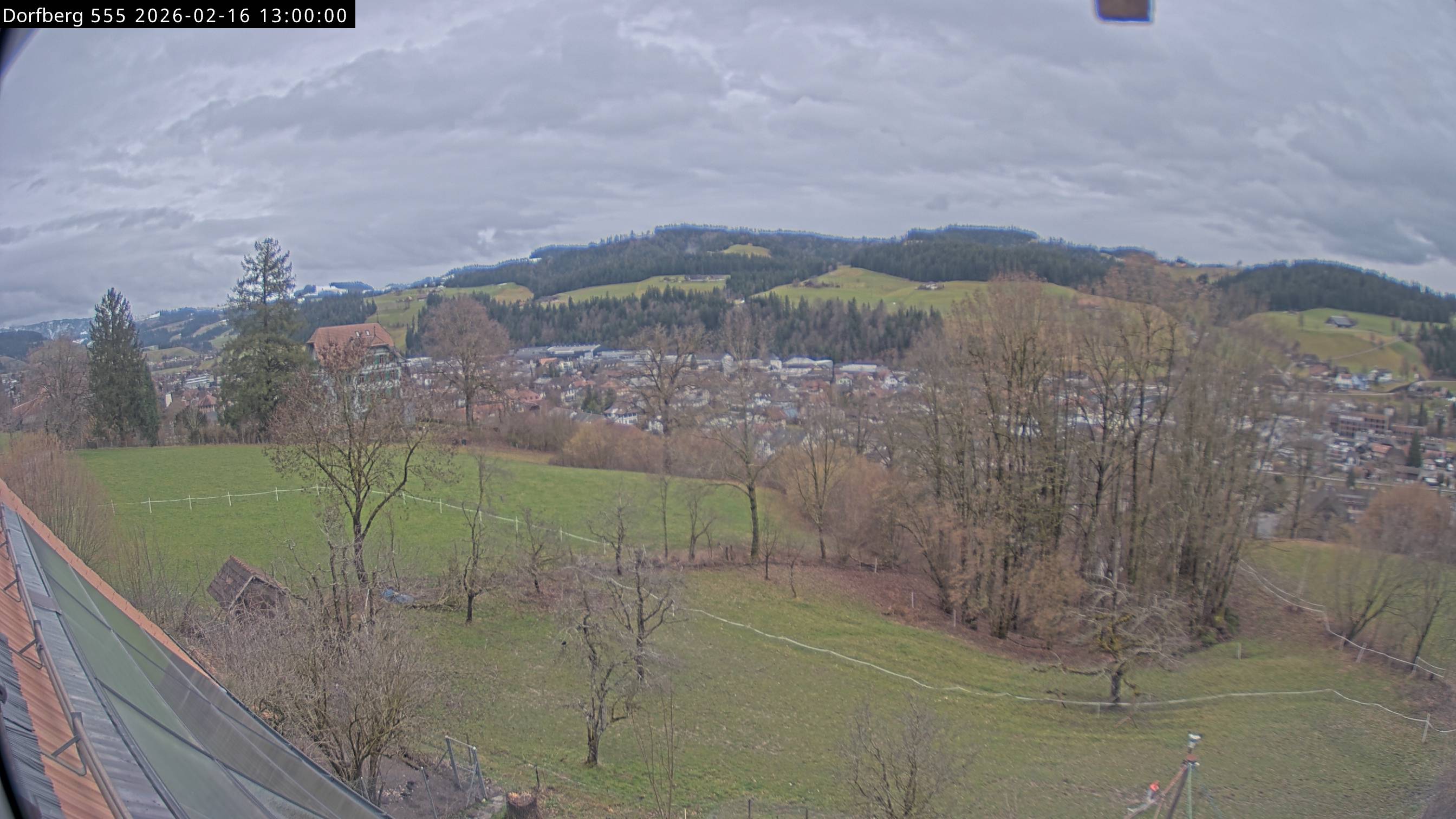 Webcam-Bild: Aussicht vom Dorfberg in Langnau 20260216-130000