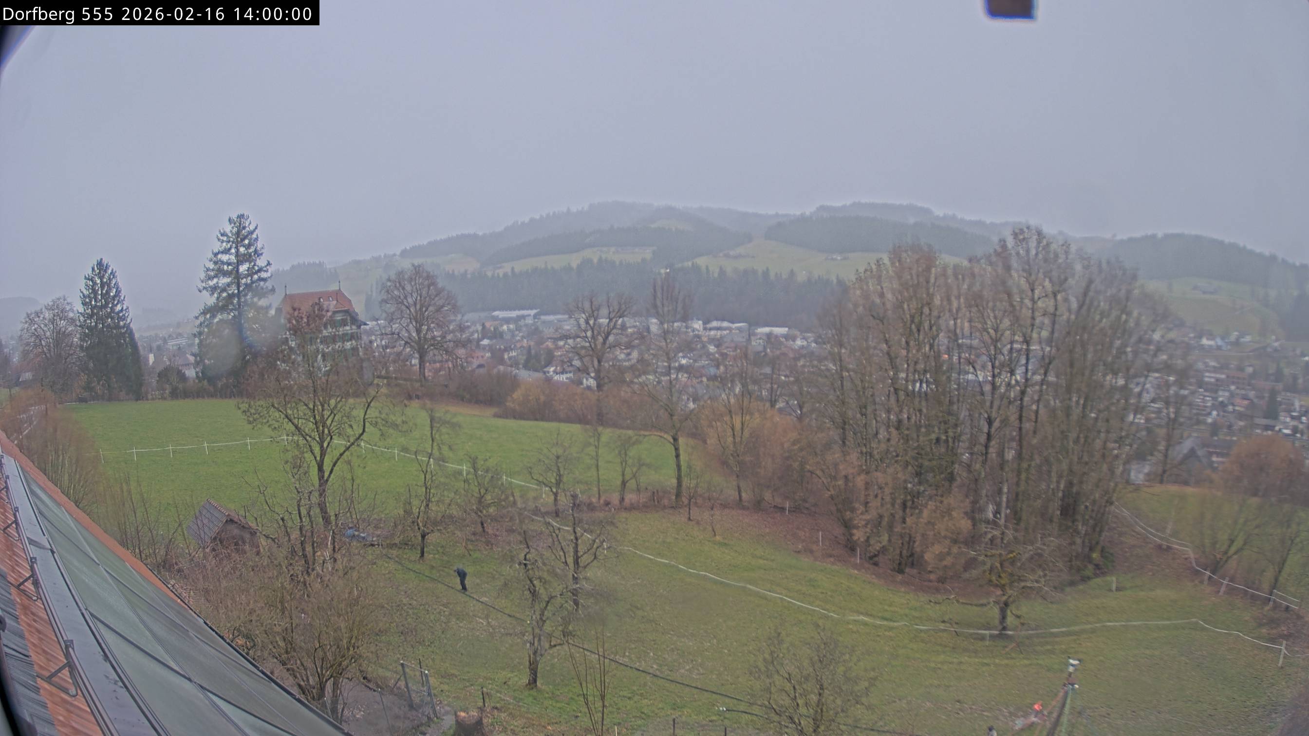 Webcam-Bild: Aussicht vom Dorfberg in Langnau 20260216-140000