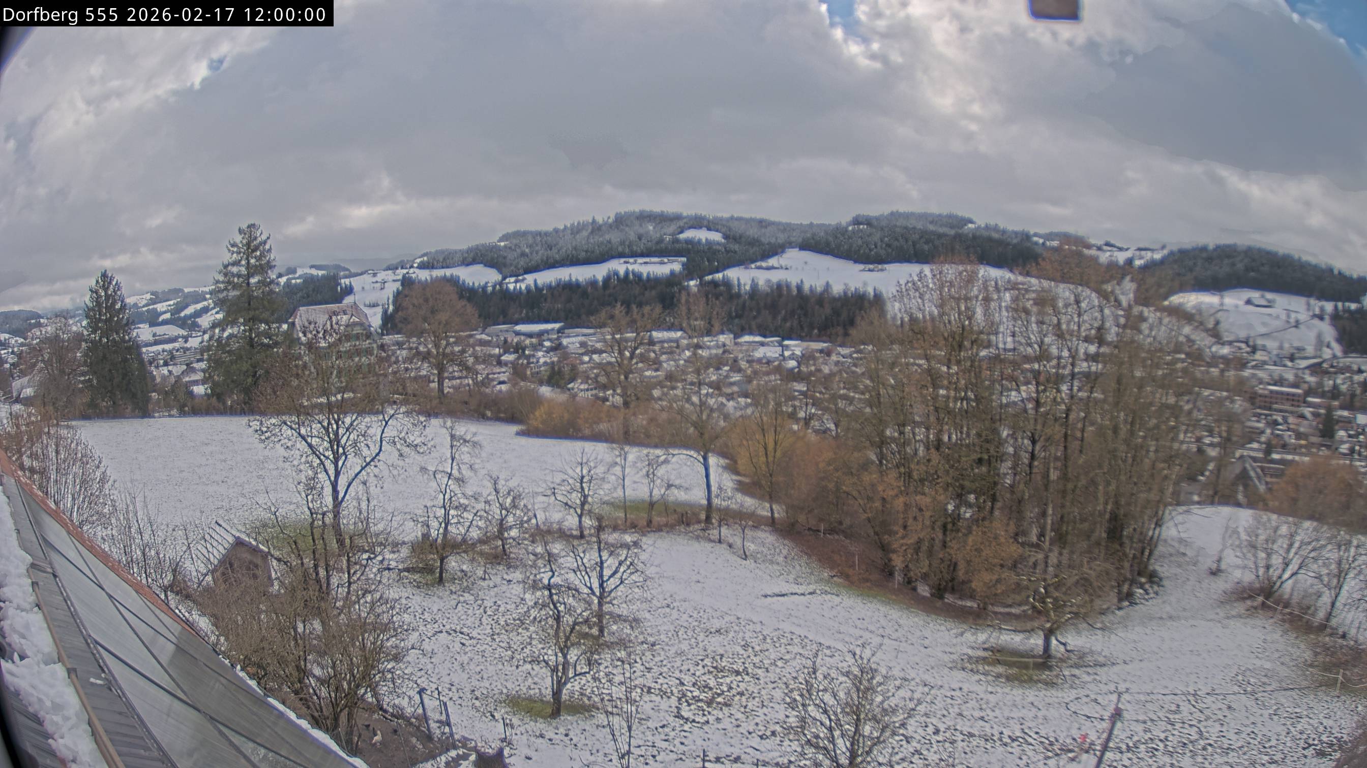 Webcam-Bild: Aussicht vom Dorfberg in Langnau 20260217-120000