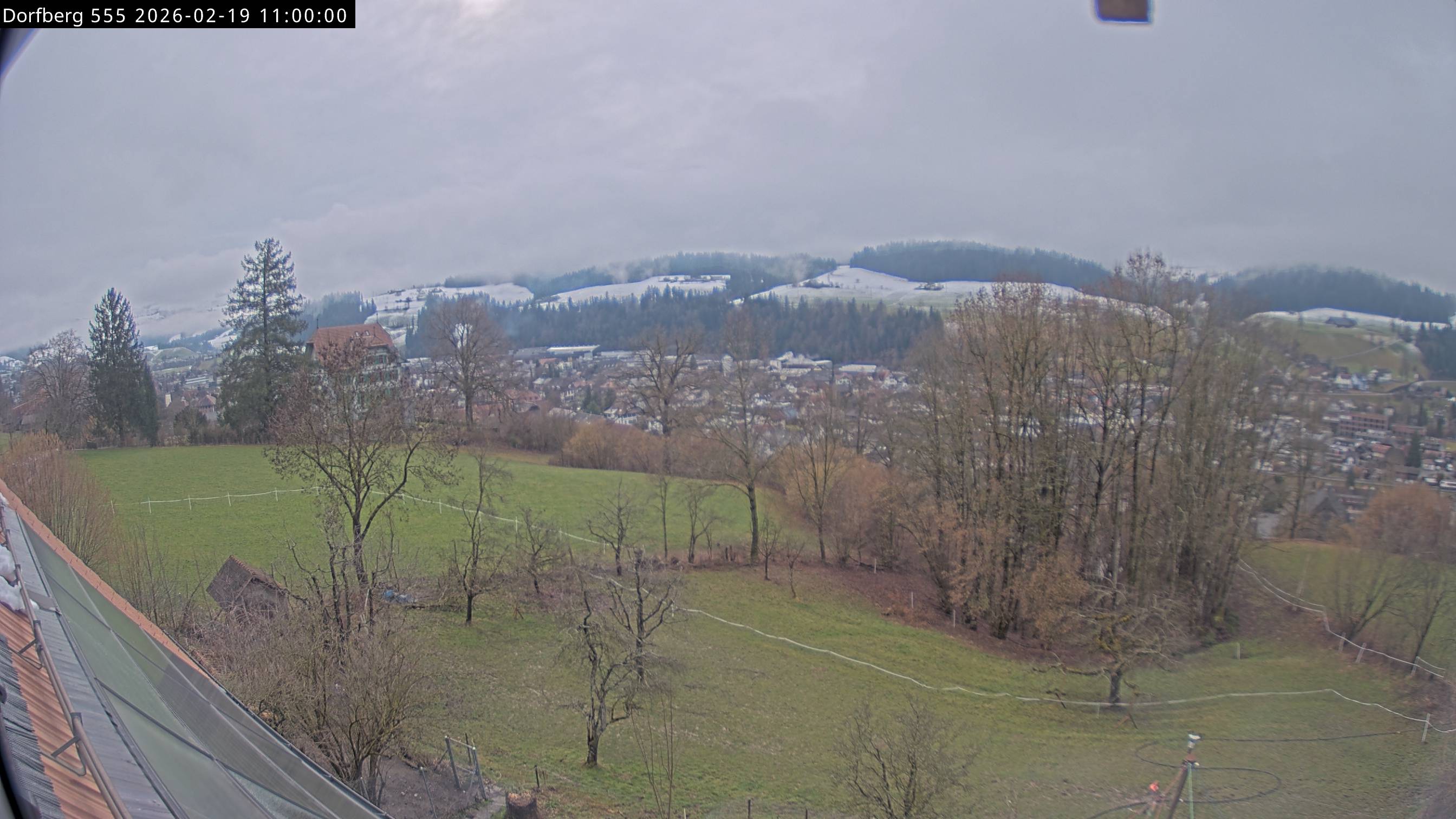 Webcam-Bild: Aussicht vom Dorfberg in Langnau 20260219-110000