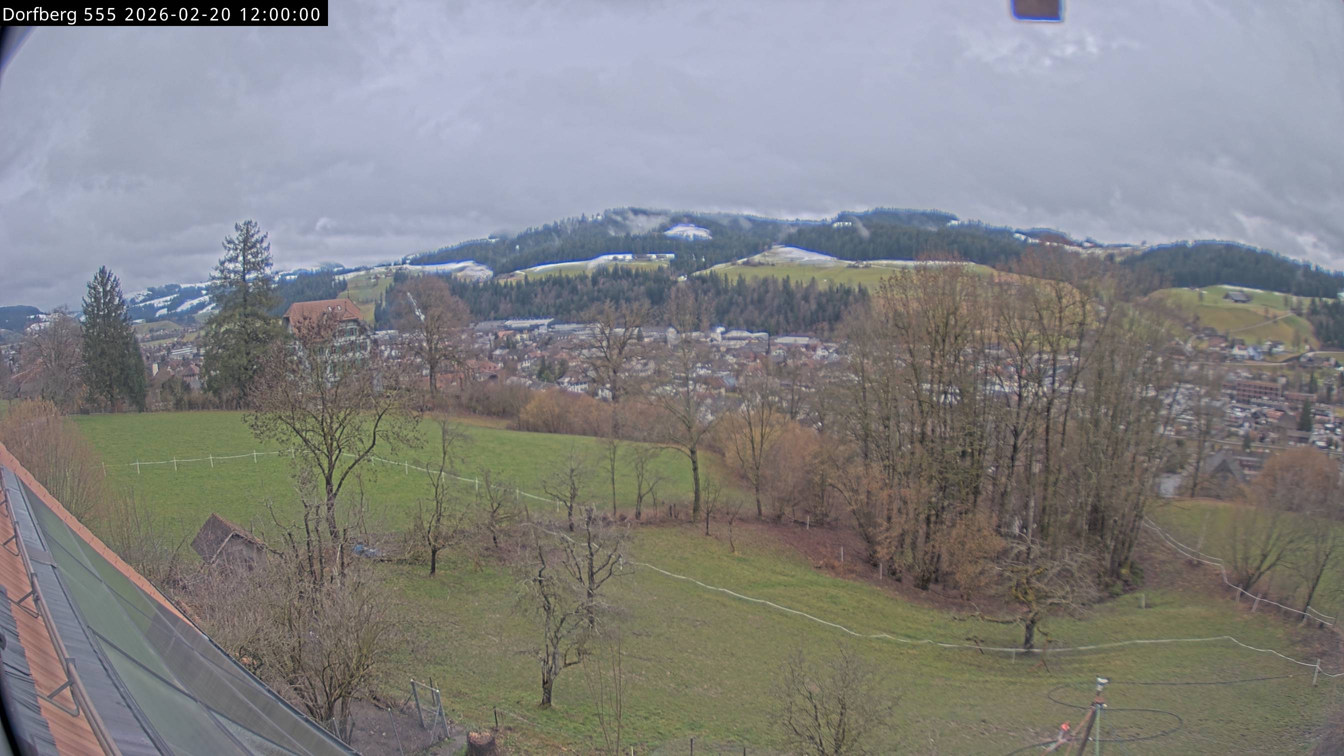 Webcam-Bild: Aussicht vom Dorfberg in Langnau 20260220-120000