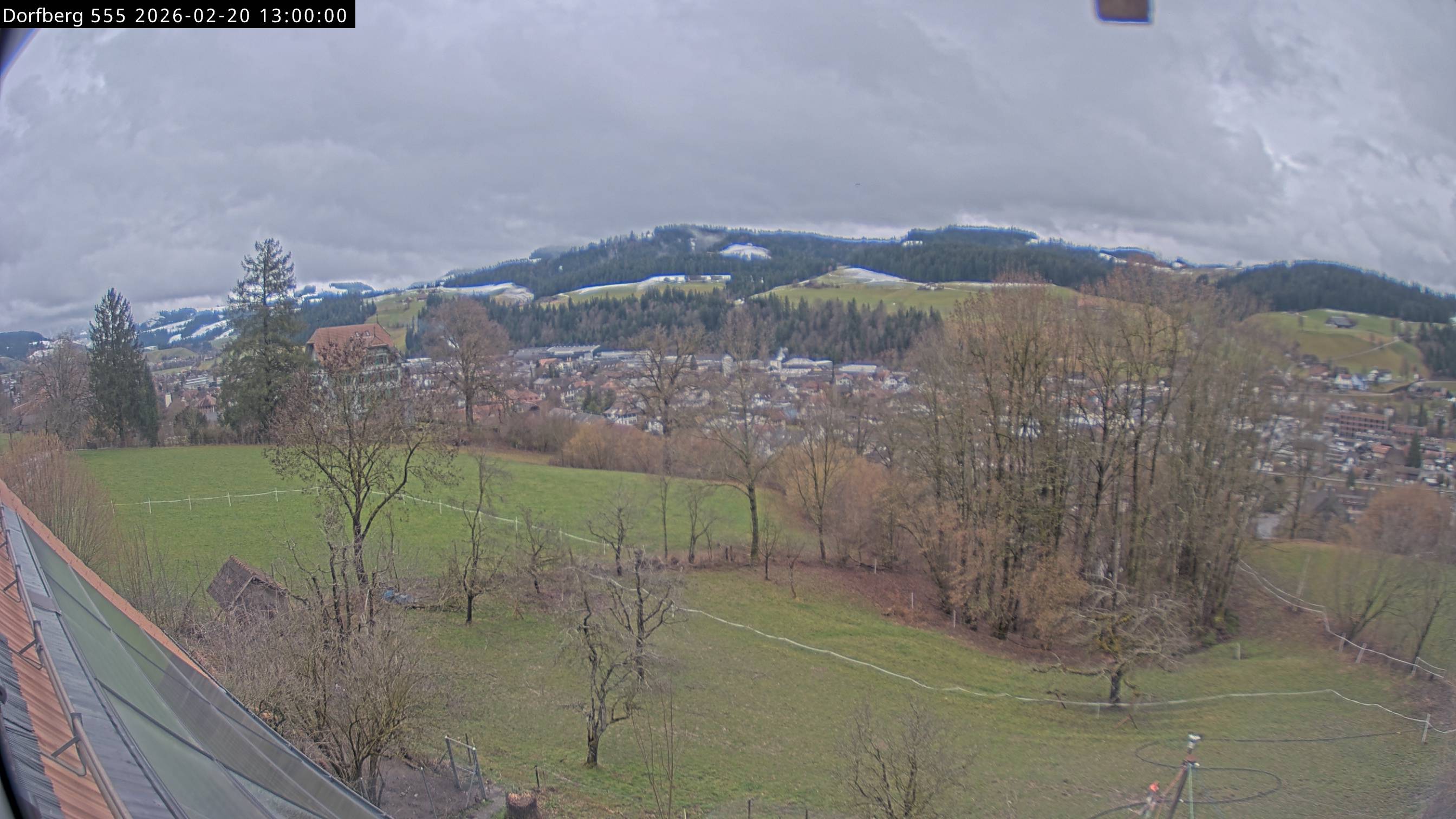 Webcam-Bild: Aussicht vom Dorfberg in Langnau 20260220-130000