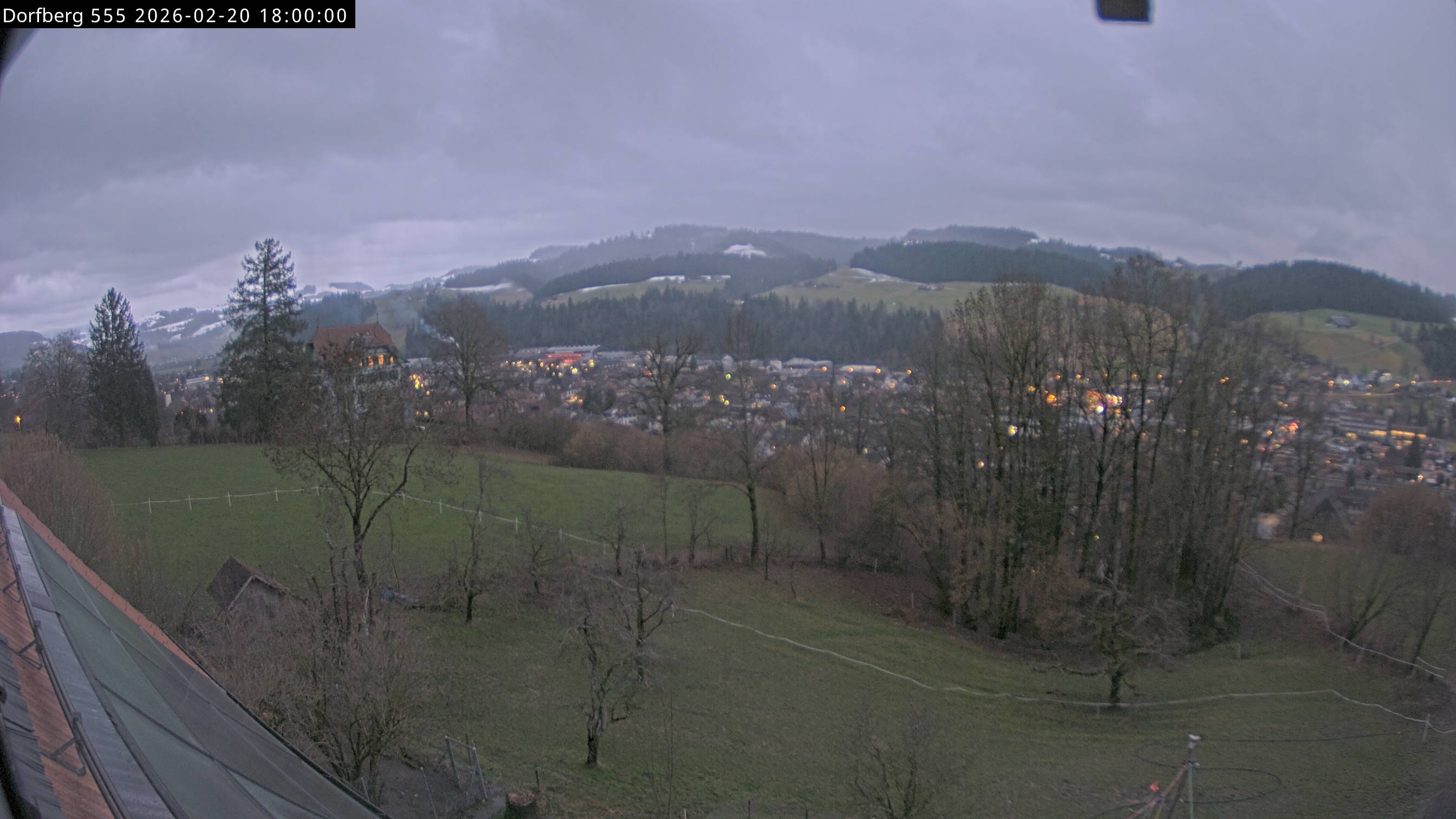 Webcam-Bild: Aussicht vom Dorfberg in Langnau 20260220-180000