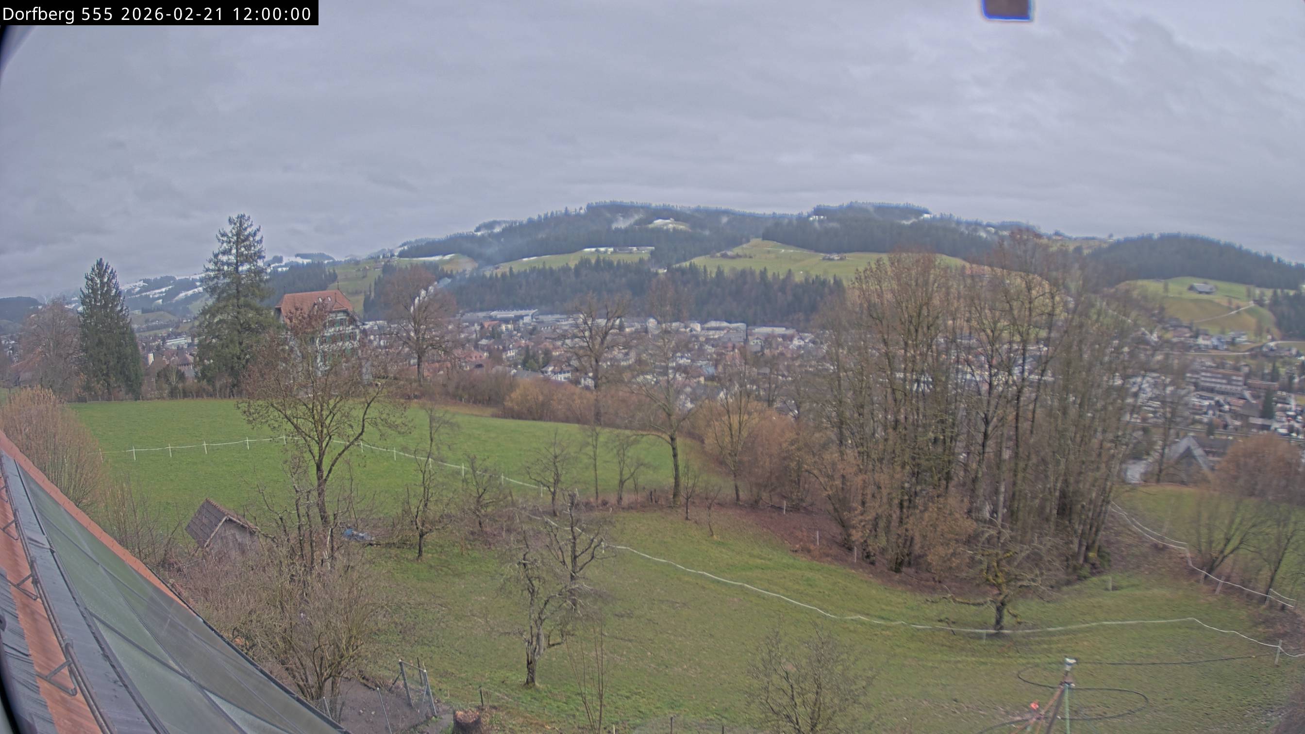 Webcam-Bild: Aussicht vom Dorfberg in Langnau 20260221-120000