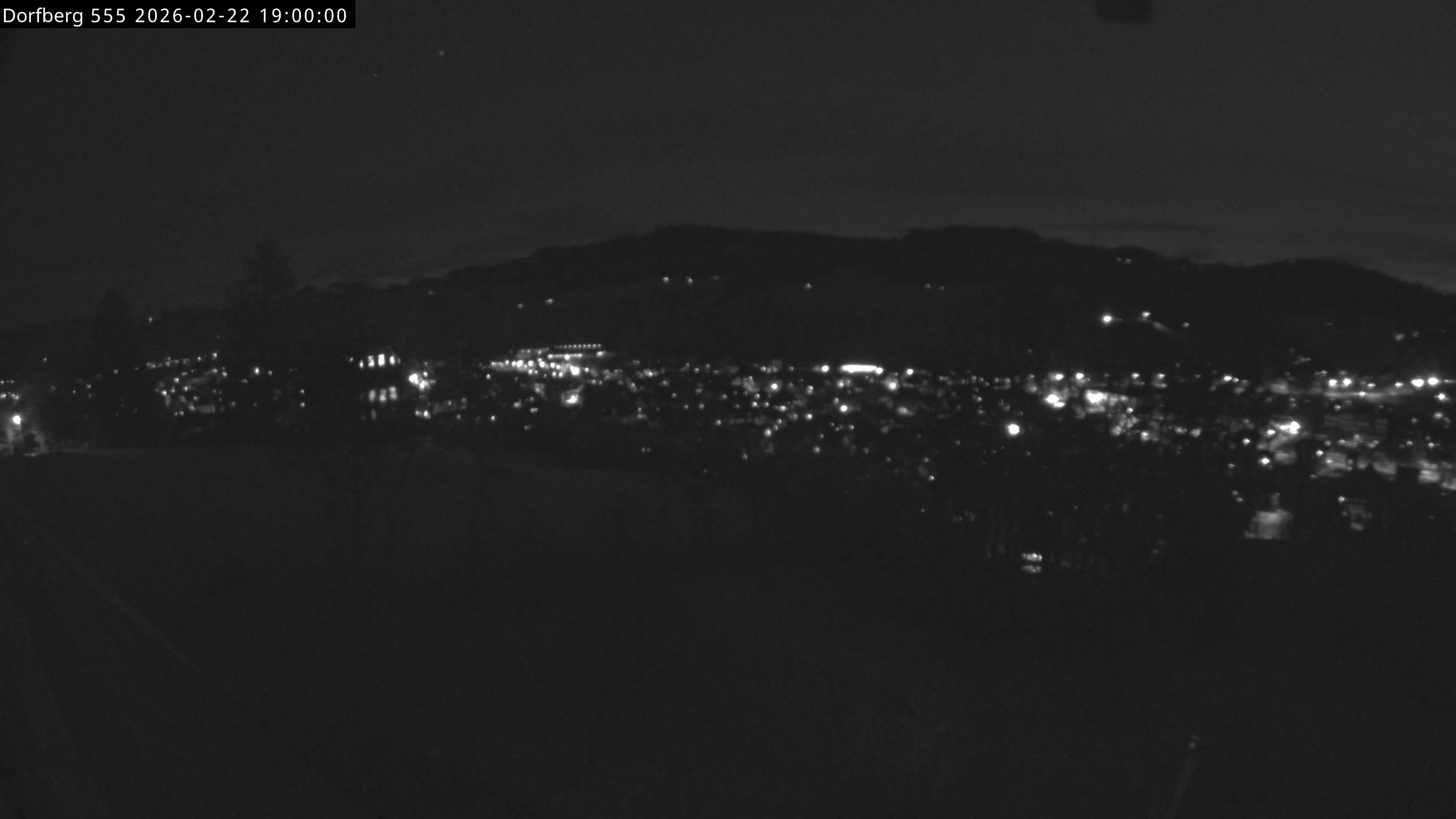 Webcam-Bild: Aussicht vom Dorfberg in Langnau 20260222-190000