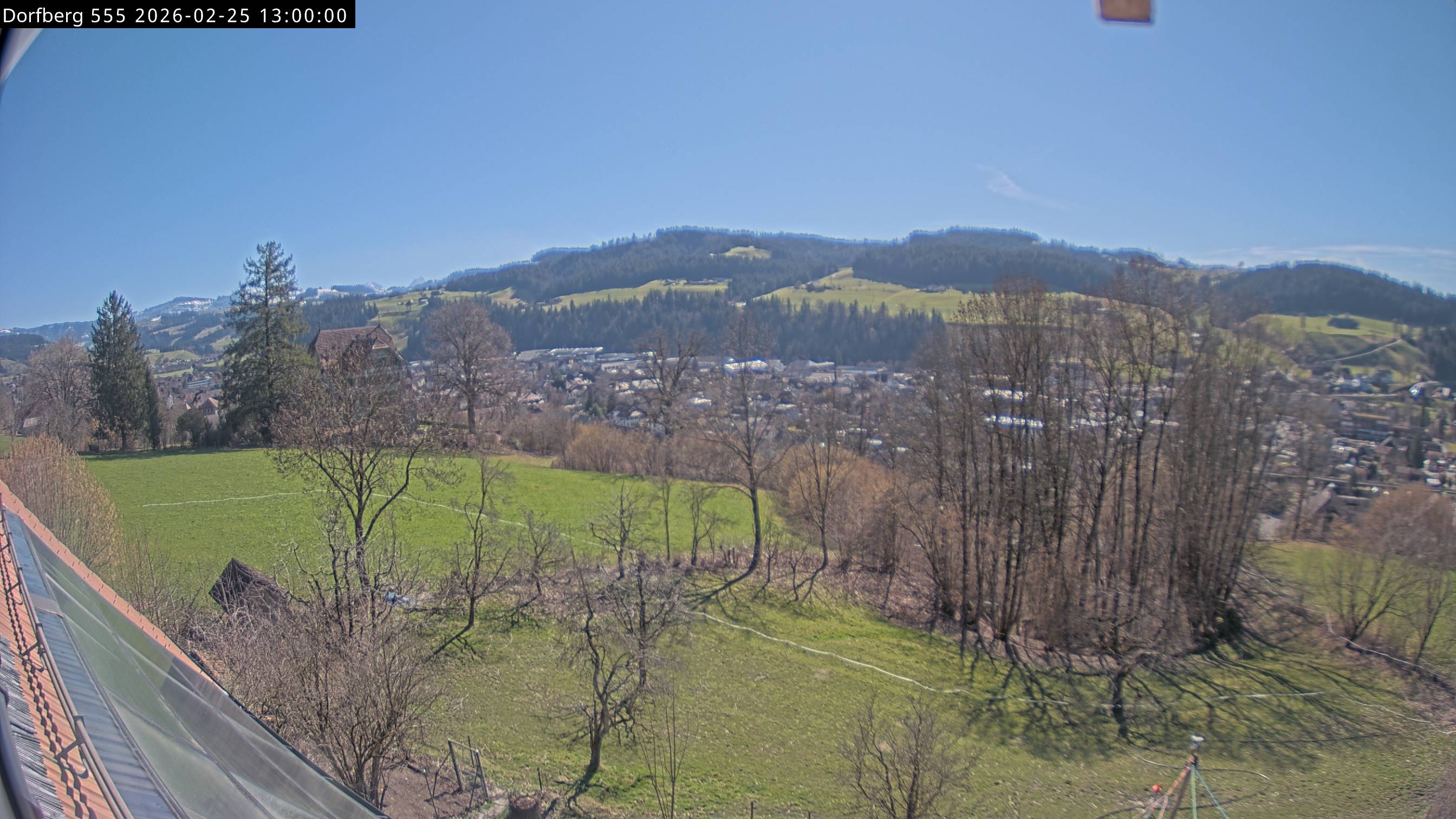 Webcam-Bild: Aussicht vom Dorfberg in Langnau 20260225-130000