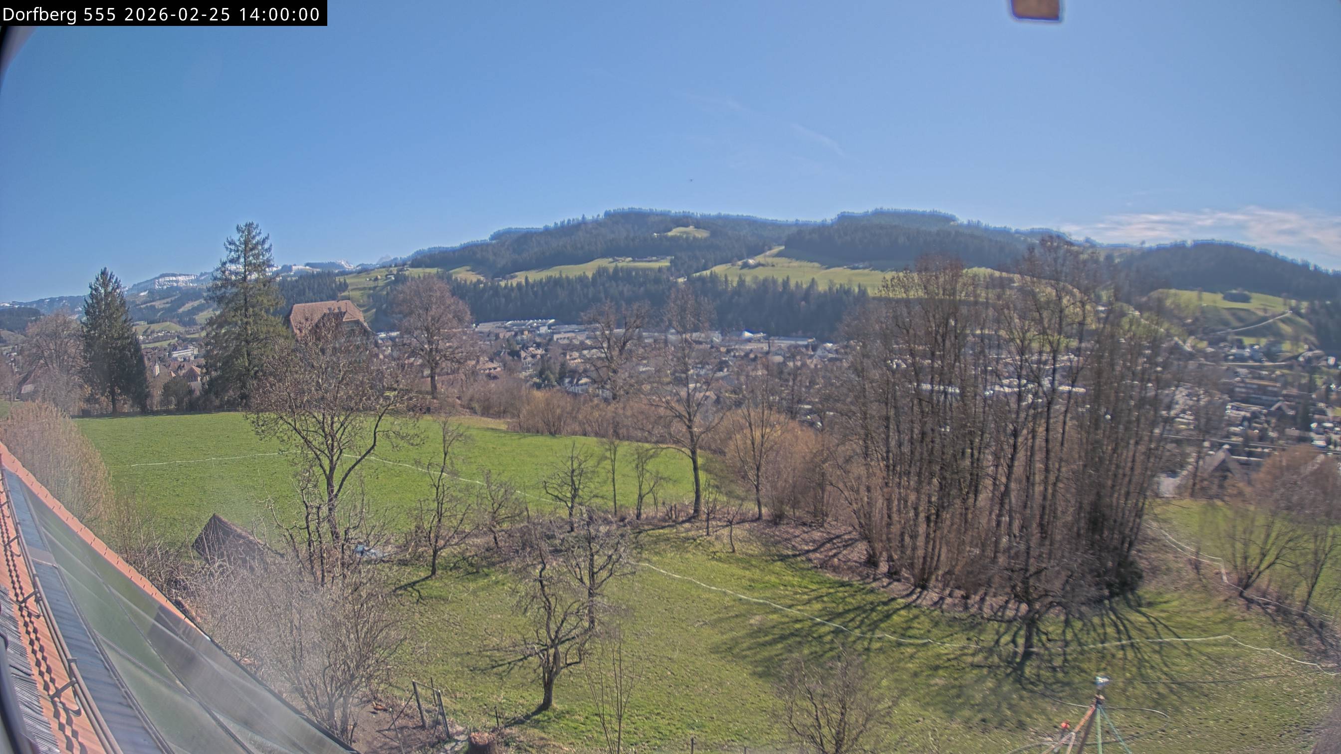 Webcam-Bild: Aussicht vom Dorfberg in Langnau 20260225-140000