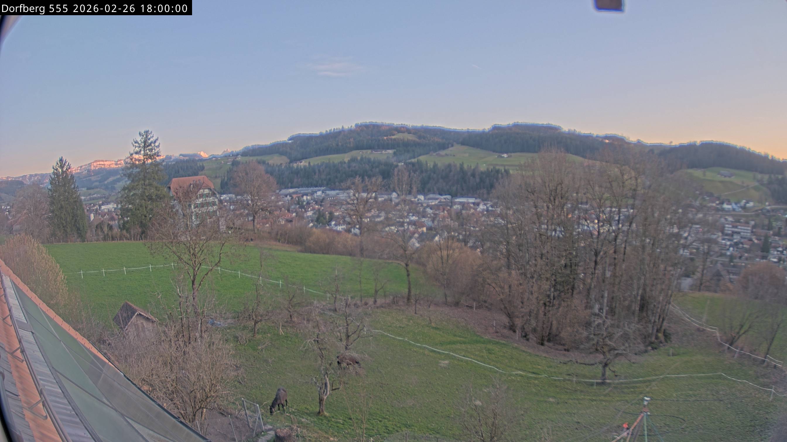 Webcam-Bild: Aussicht vom Dorfberg in Langnau 20260226-180000