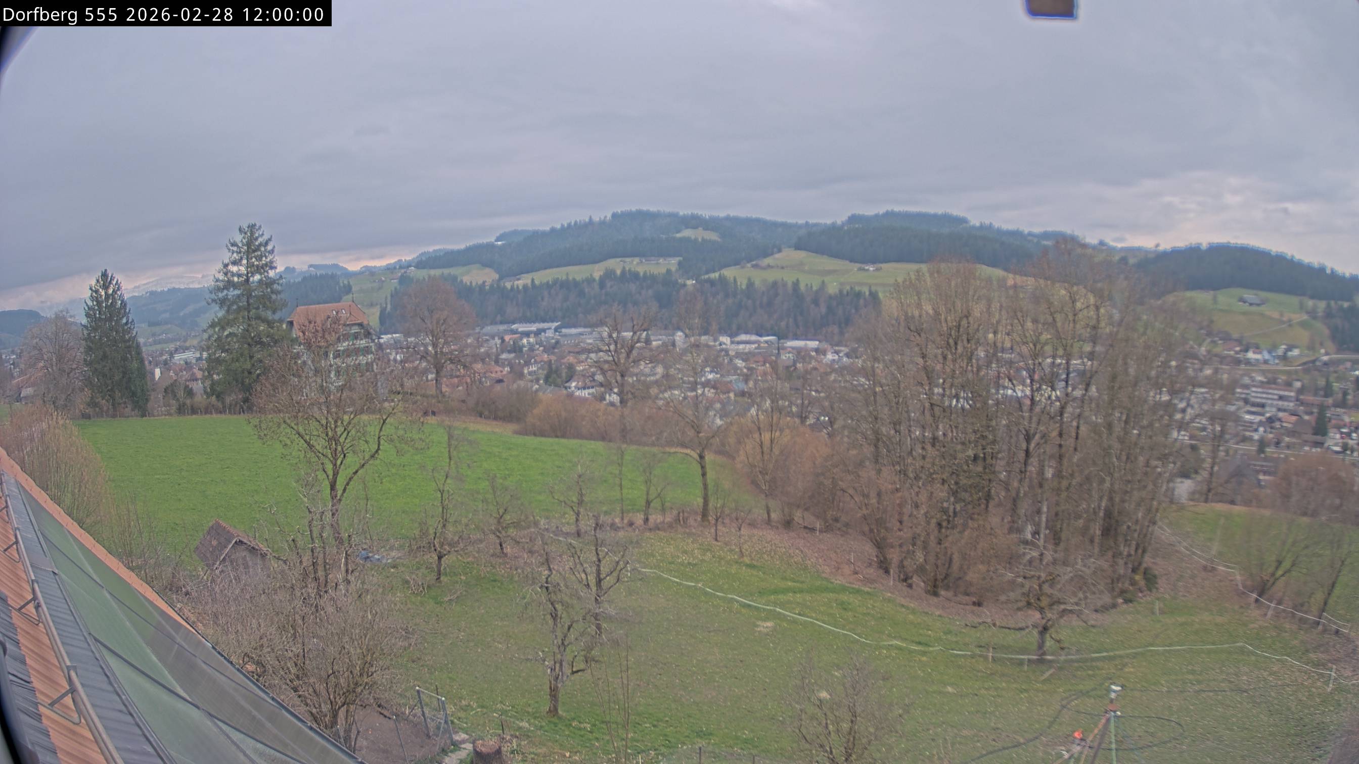 Webcam-Bild: Aussicht vom Dorfberg in Langnau 20260228-120000
