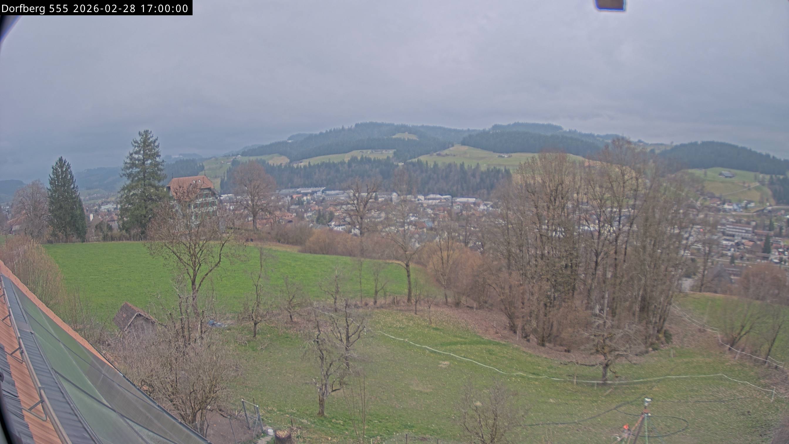 Webcam-Bild: Aussicht vom Dorfberg in Langnau 20260228-170000