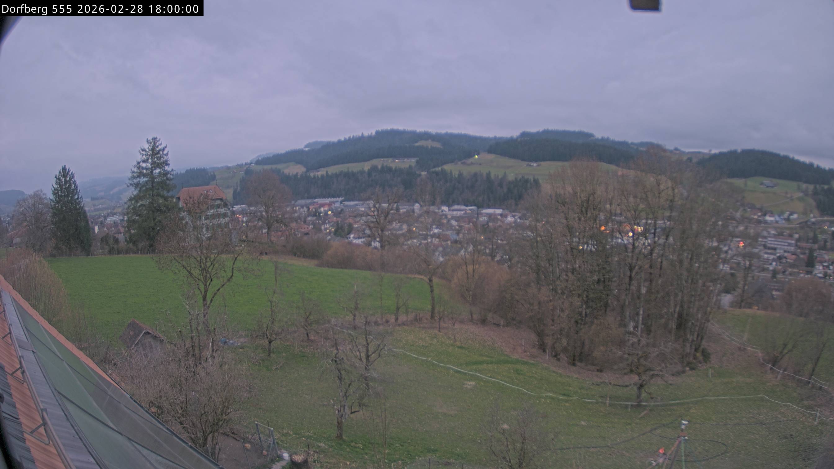 Webcam-Bild: Aussicht vom Dorfberg in Langnau 20260228-180000