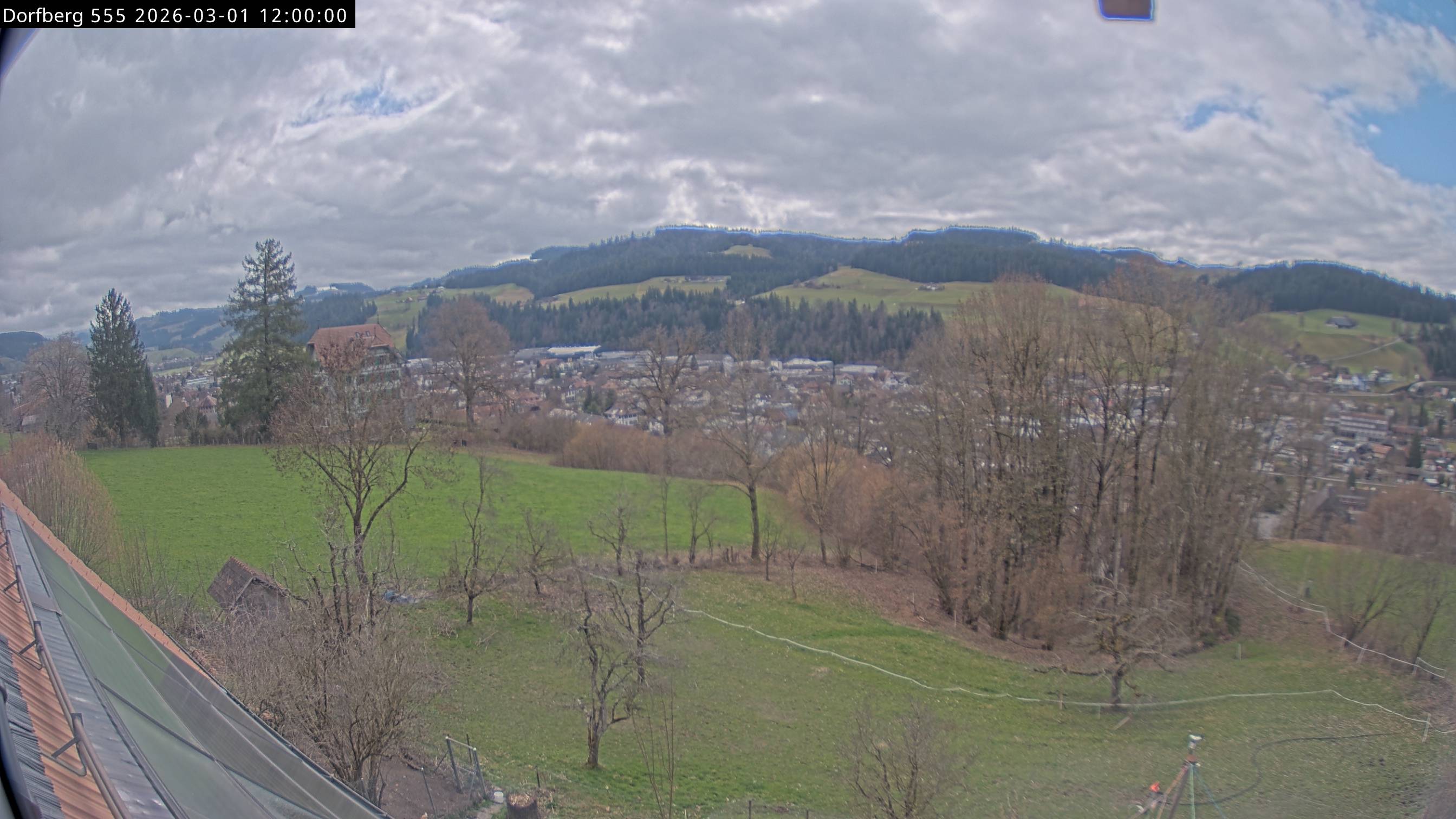 Webcam-Bild: Aussicht vom Dorfberg in Langnau 20260301-120000