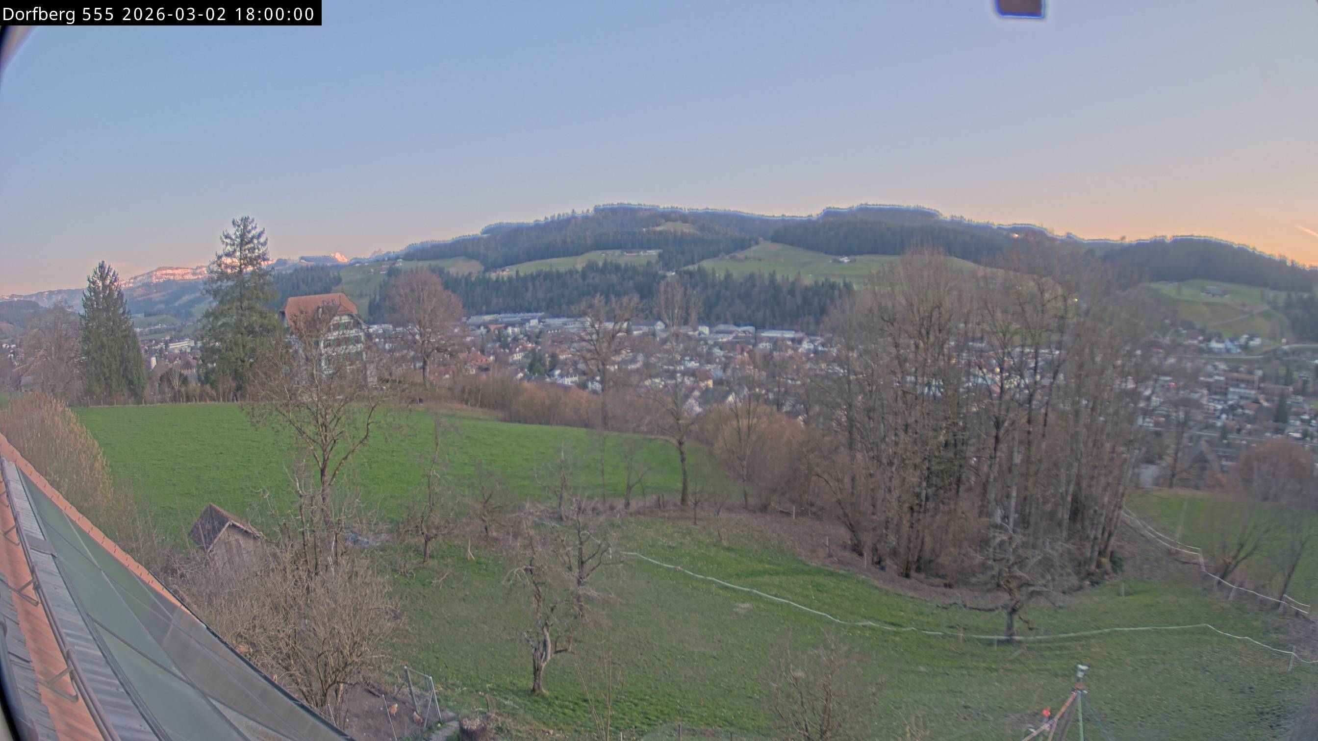 Webcam-Bild: Aussicht vom Dorfberg in Langnau 20260302-180000
