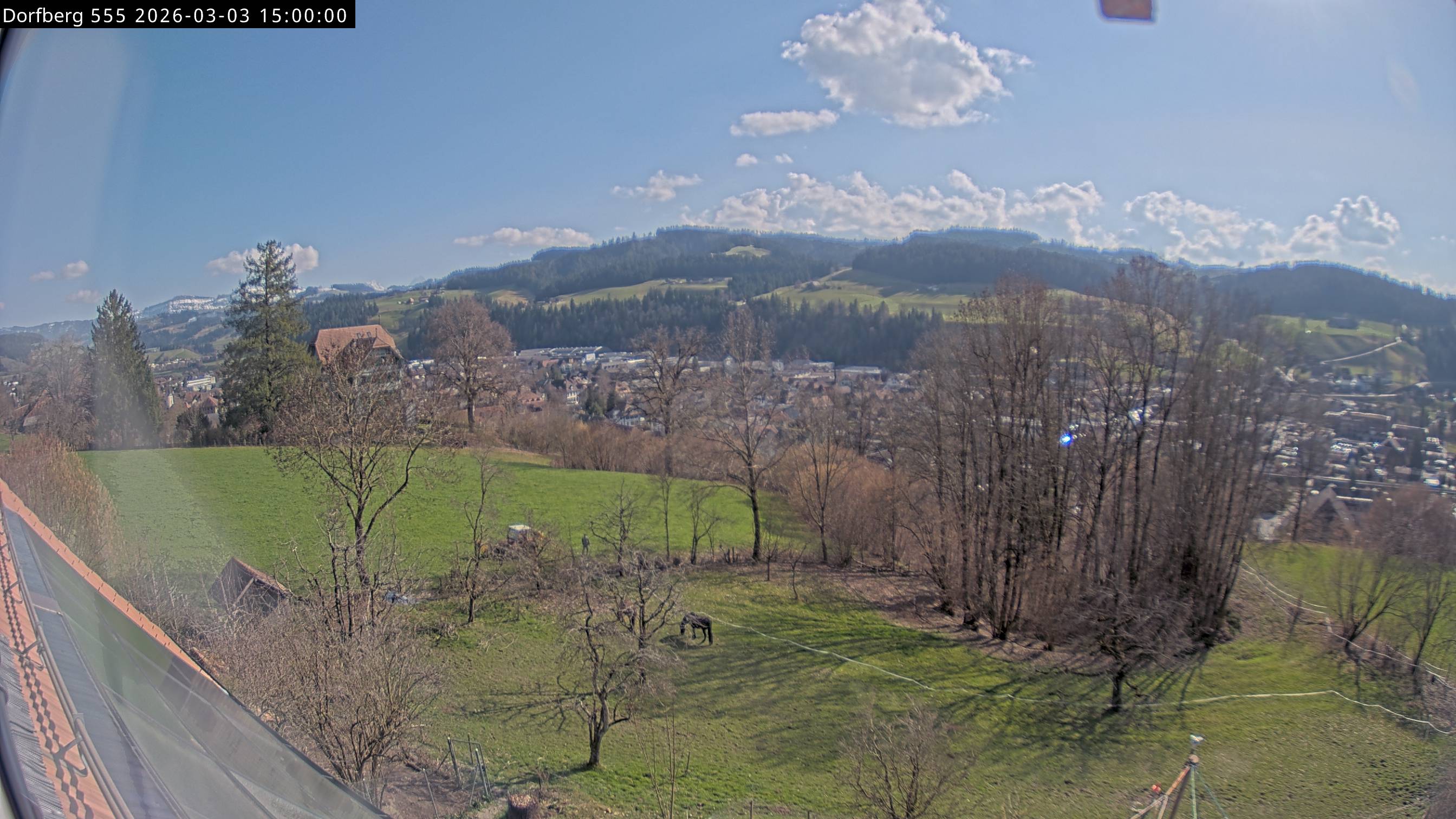 Webcam-Bild: Aussicht vom Dorfberg in Langnau 20260303-150000