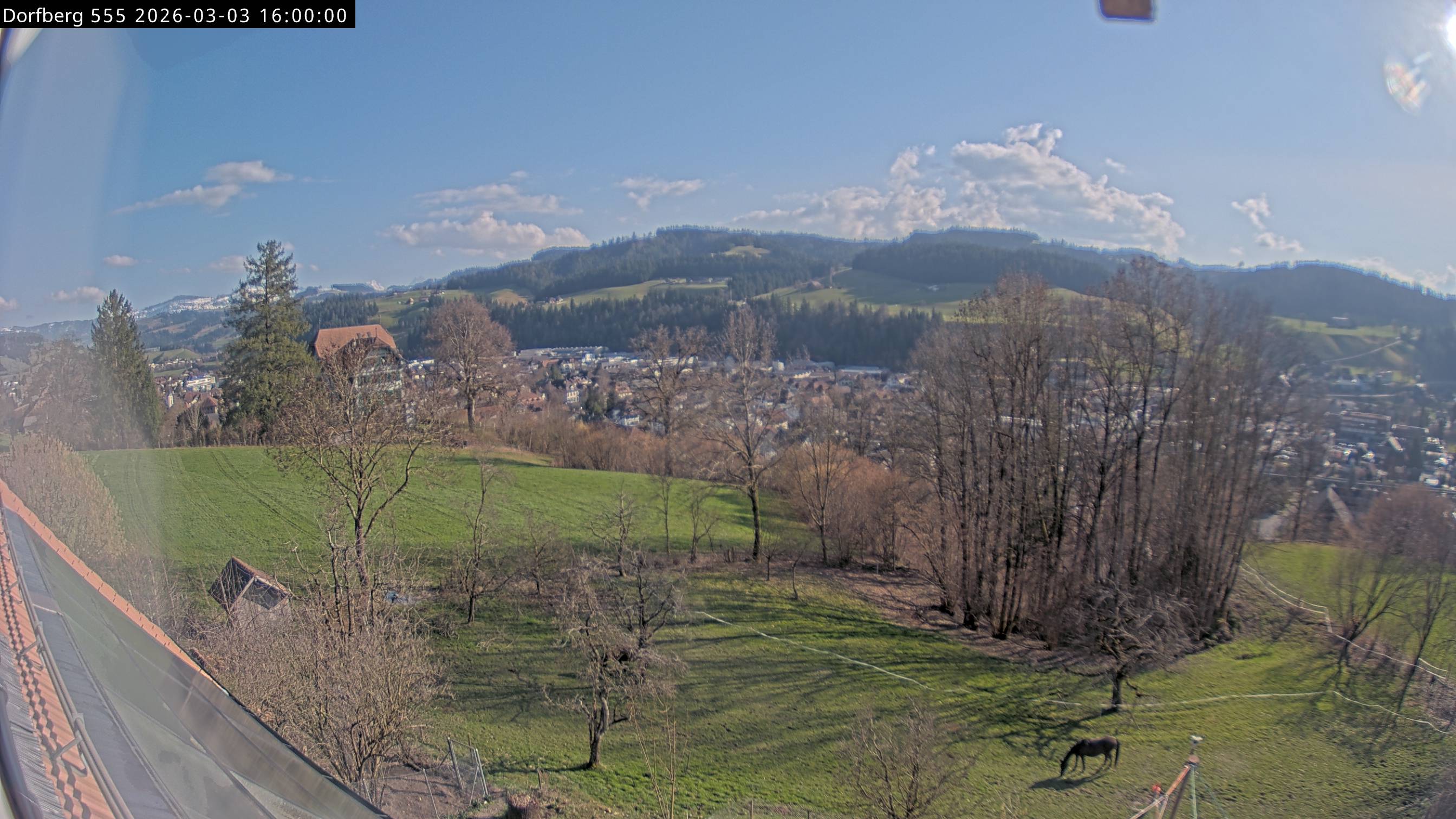 Webcam-Bild: Aussicht vom Dorfberg in Langnau 20260303-160000