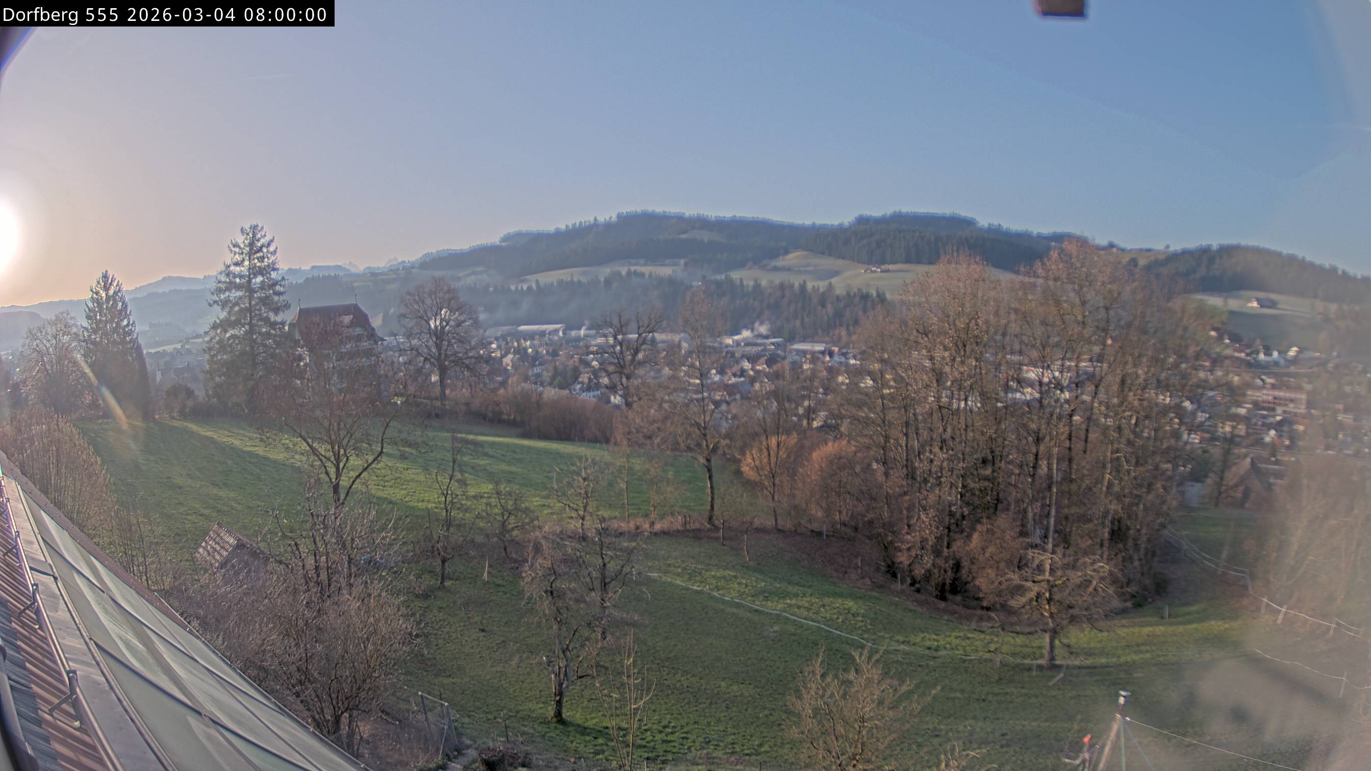 Webcam-Bild: Aussicht vom Dorfberg in Langnau 20260304-080000
