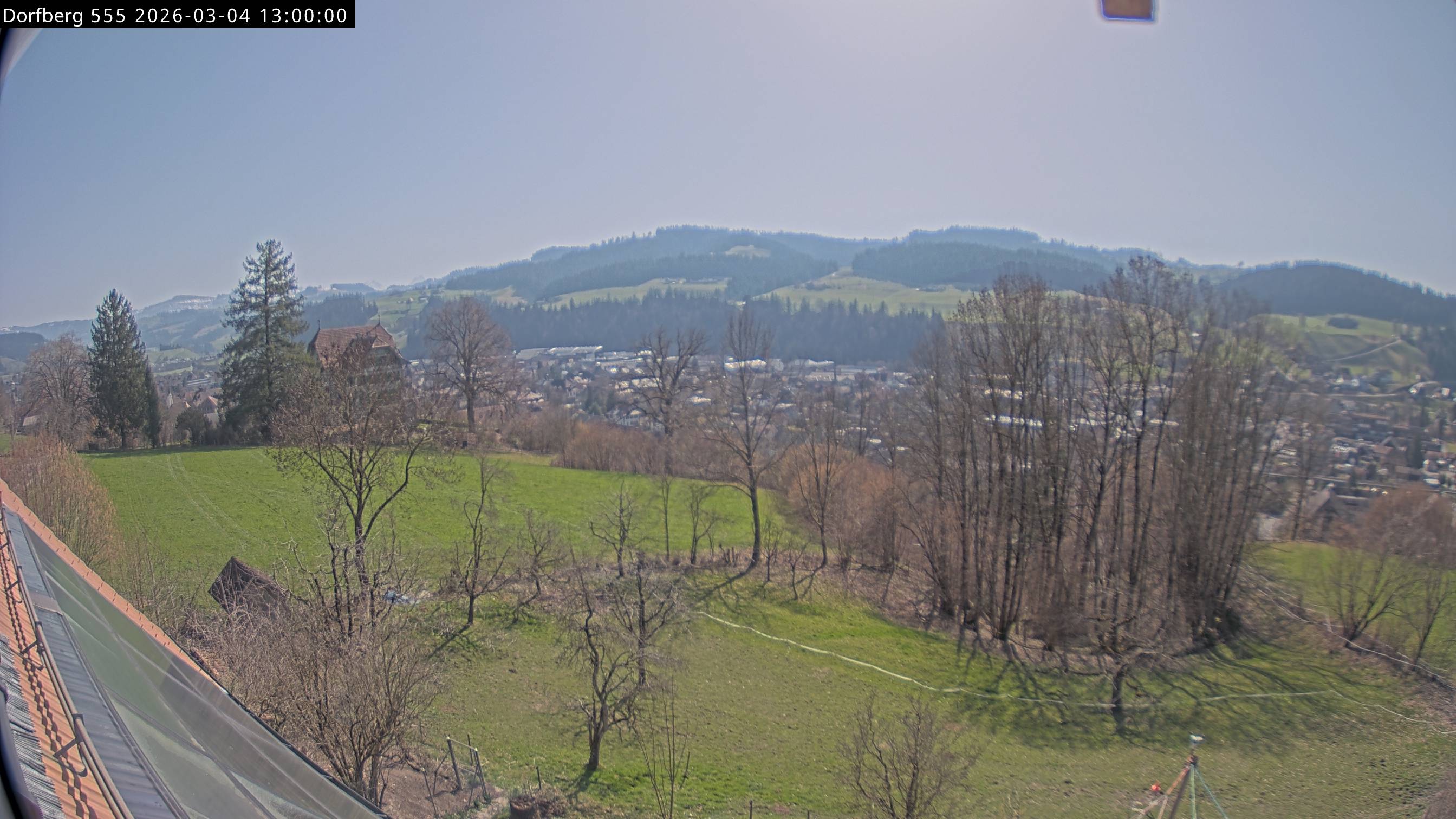 Webcam-Bild: Aussicht vom Dorfberg in Langnau 20260304-130000