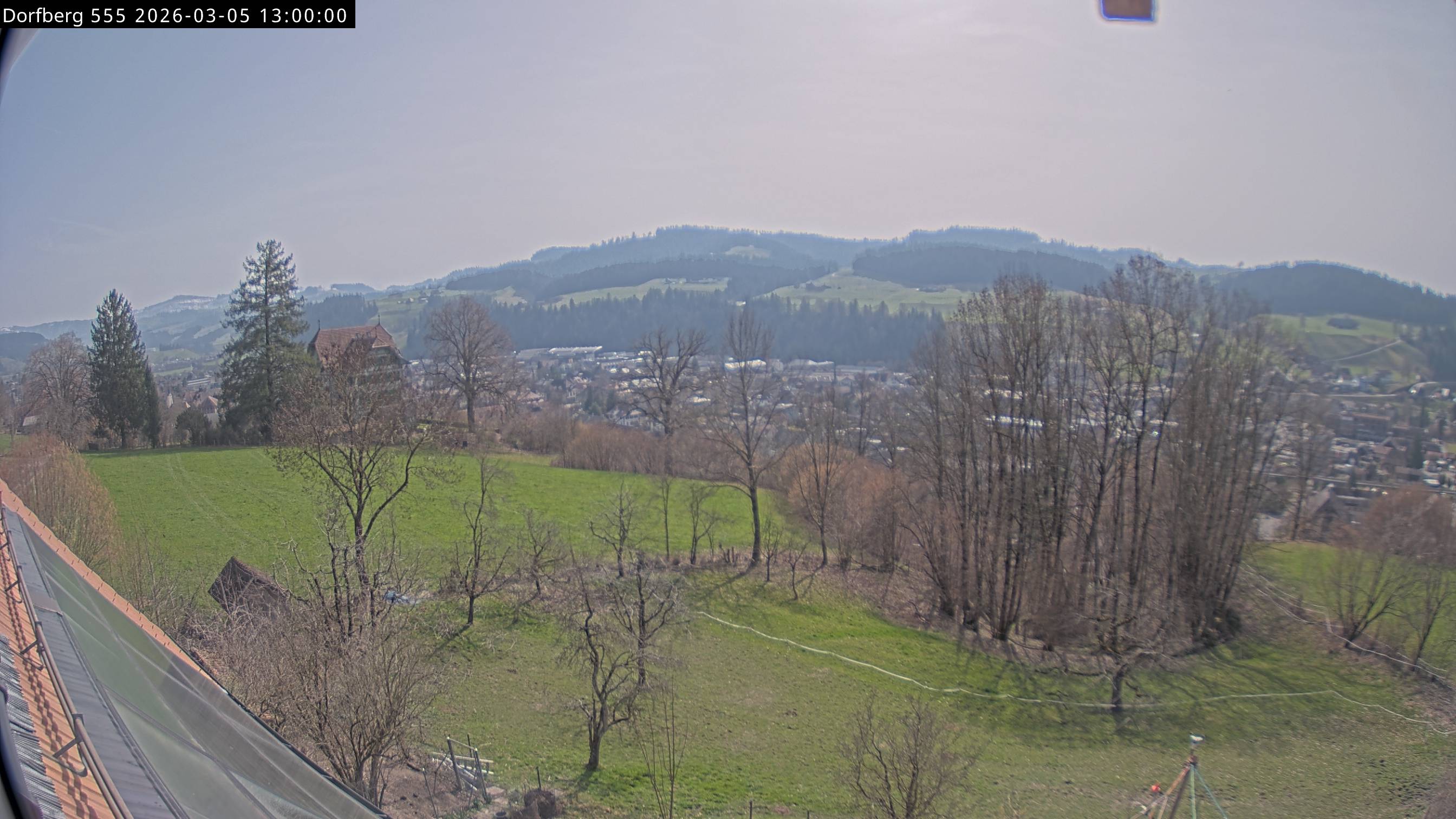 Webcam-Bild: Aussicht vom Dorfberg in Langnau 20260305-130000