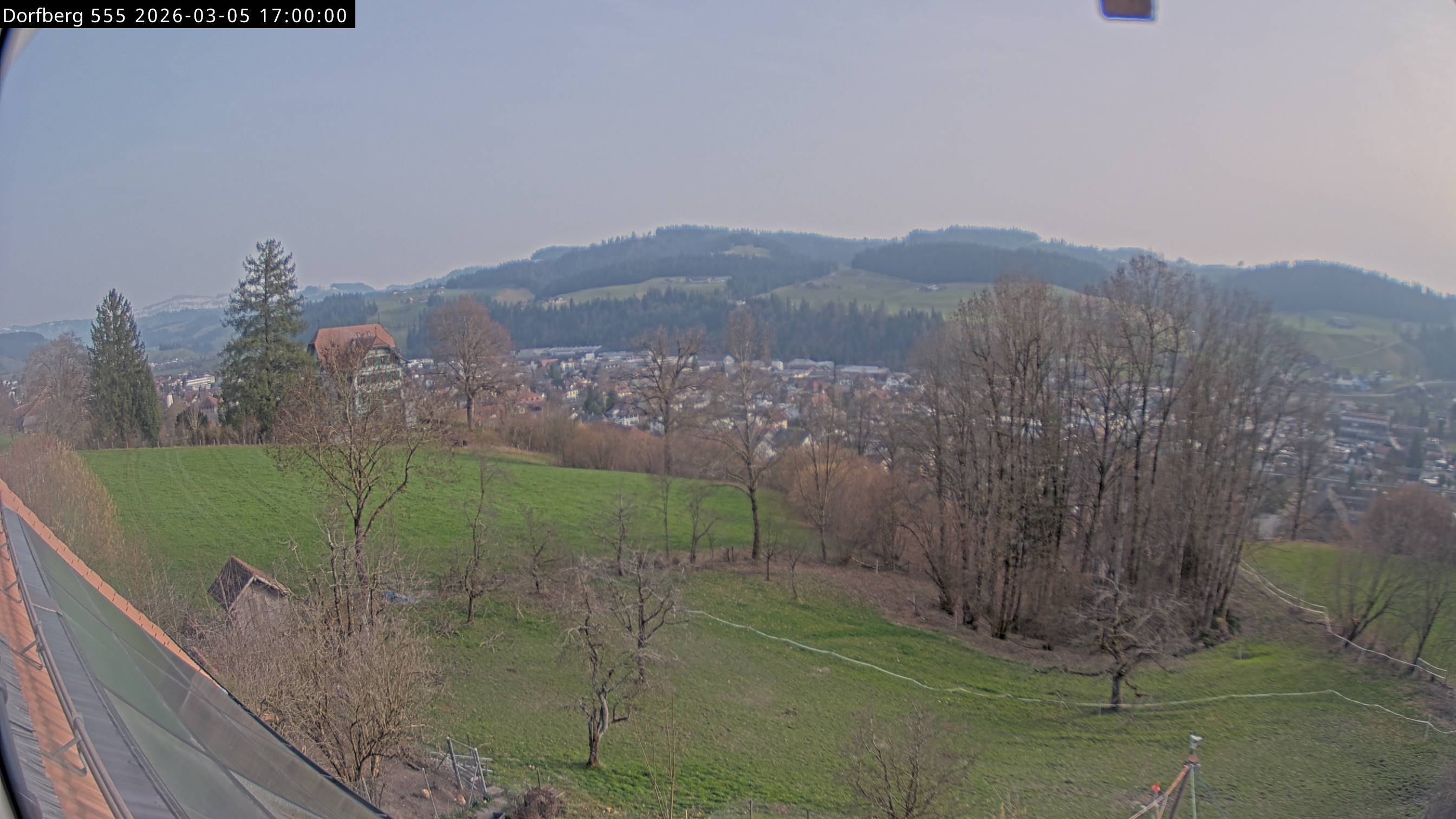 Webcam-Bild: Aussicht vom Dorfberg in Langnau 20260305-170000
