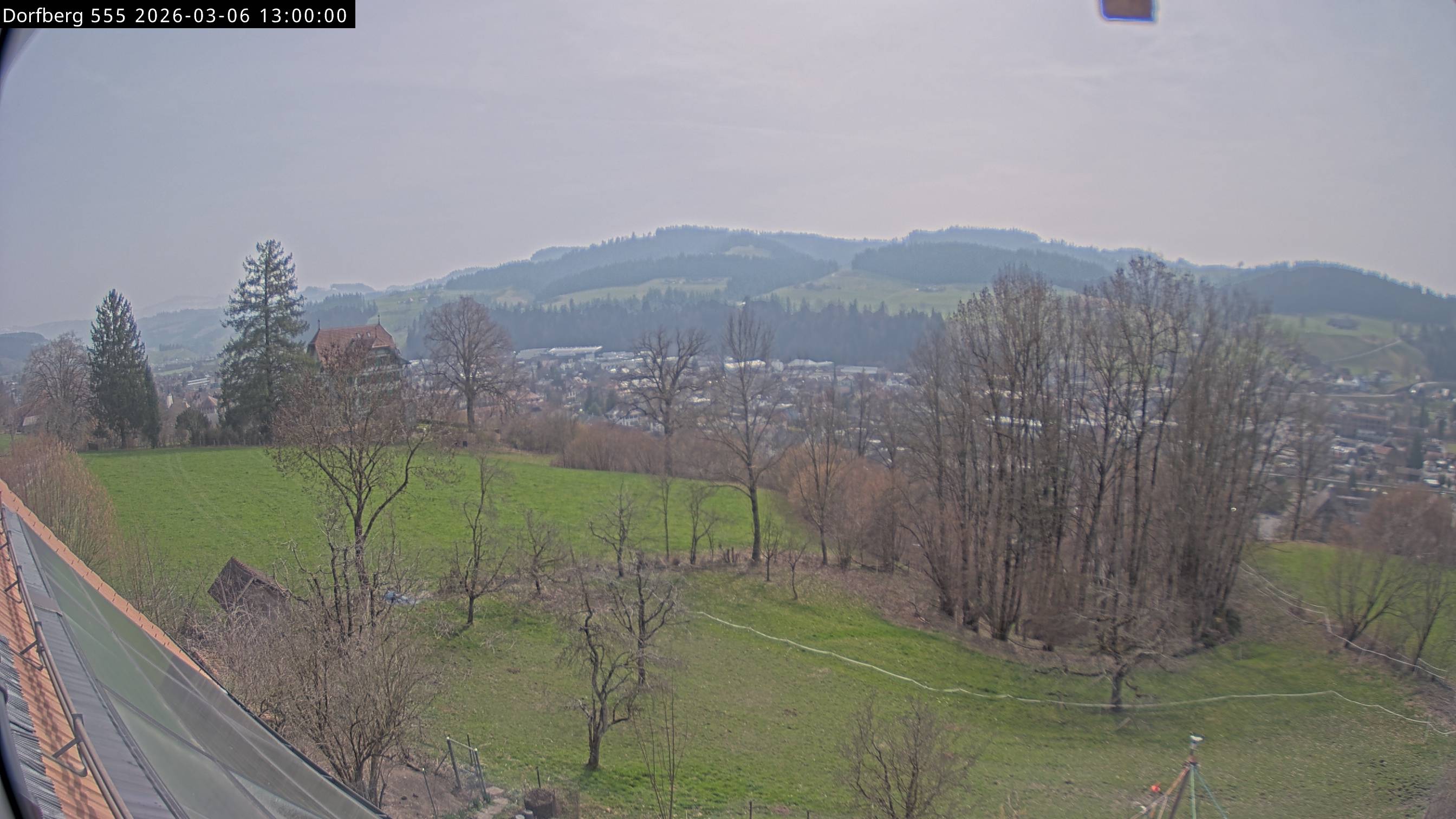 Webcam-Bild: Aussicht vom Dorfberg in Langnau 20260306-130000