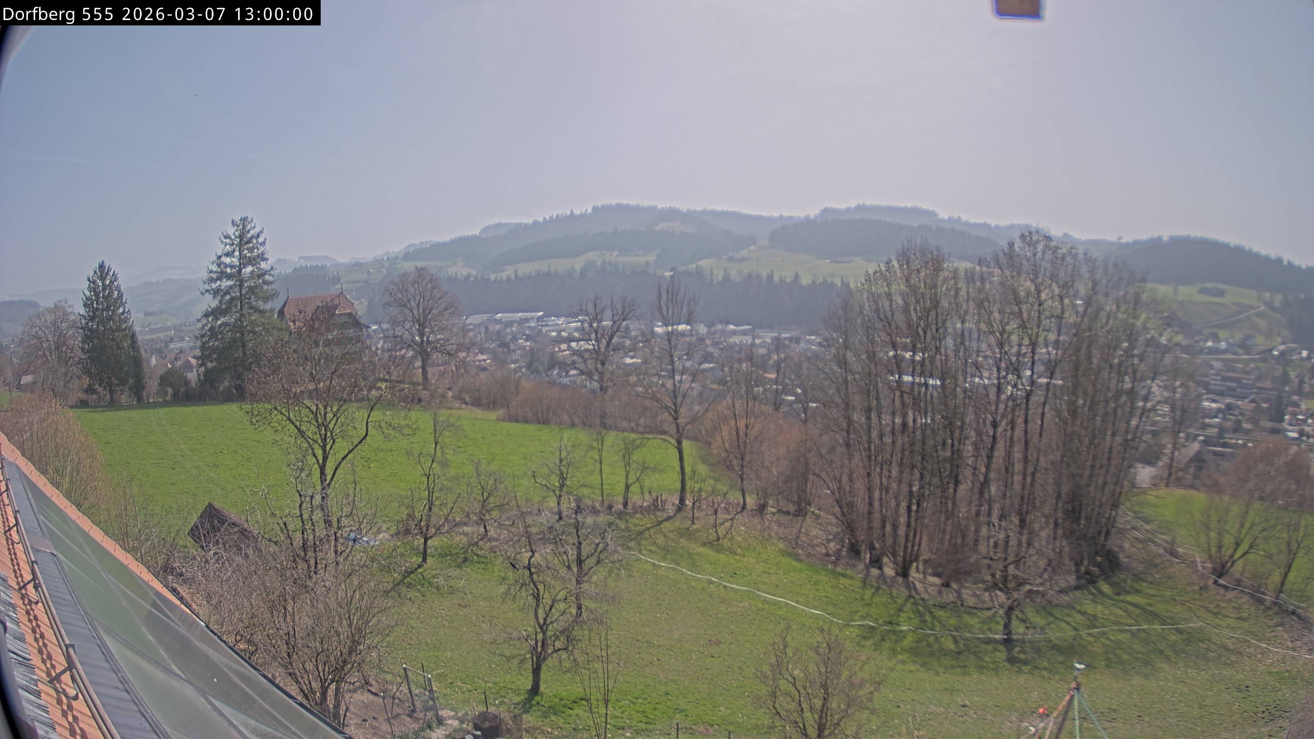 Webcam-Bild: Aussicht vom Dorfberg in Langnau 20260307-130000