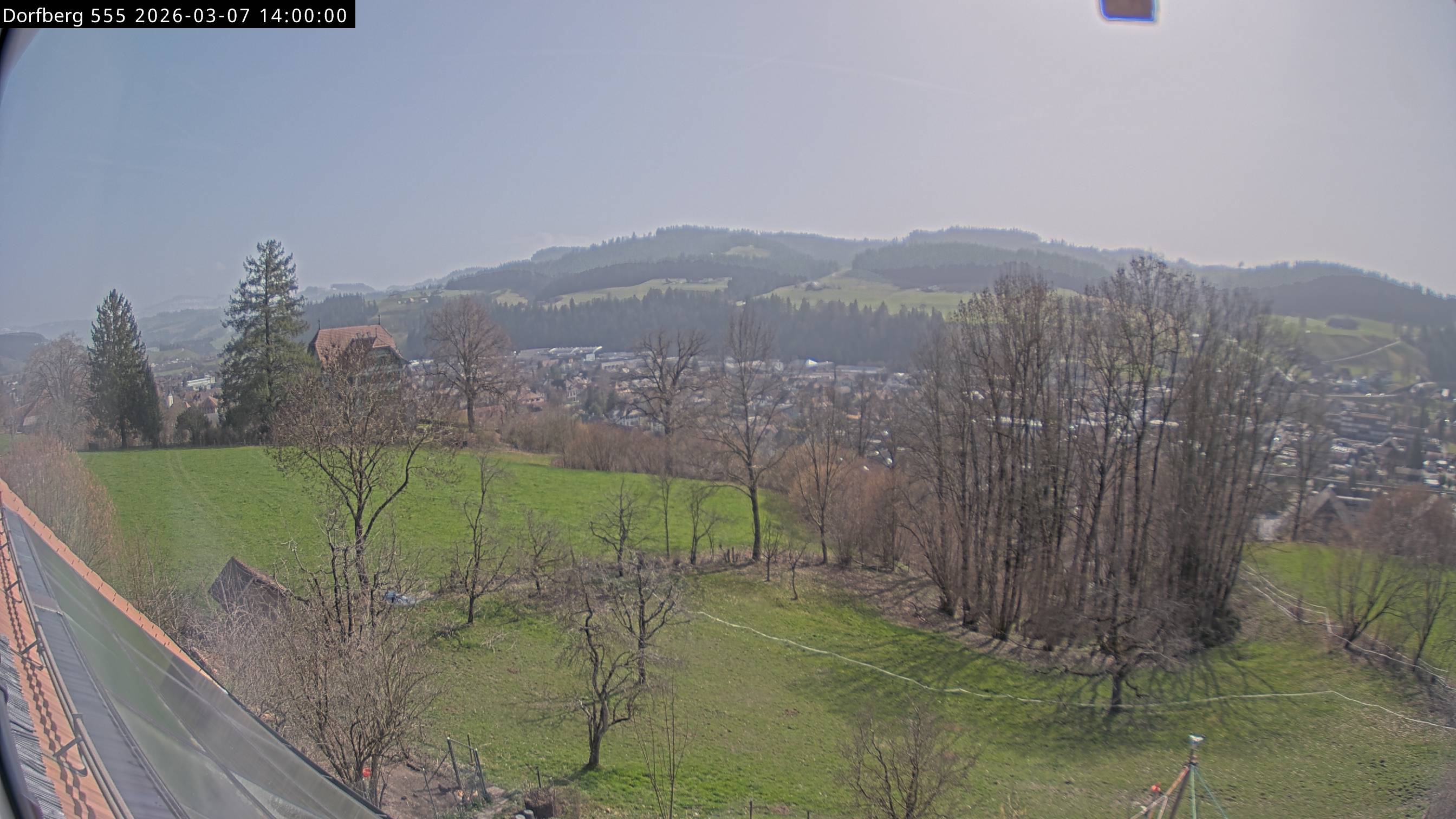 Webcam-Bild: Aussicht vom Dorfberg in Langnau 20260307-140000