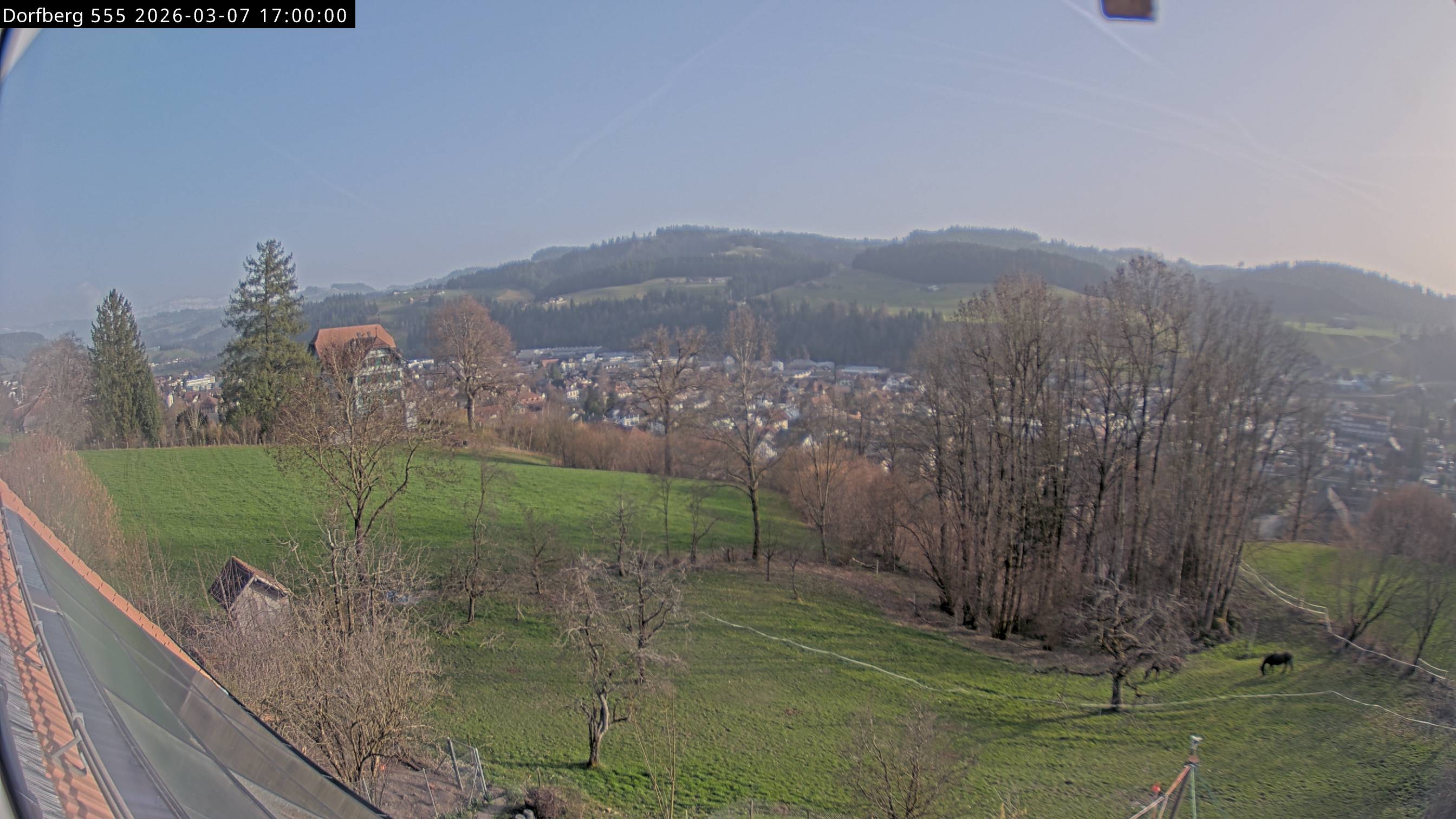 Webcam-Bild: Aussicht vom Dorfberg in Langnau 20260307-170000