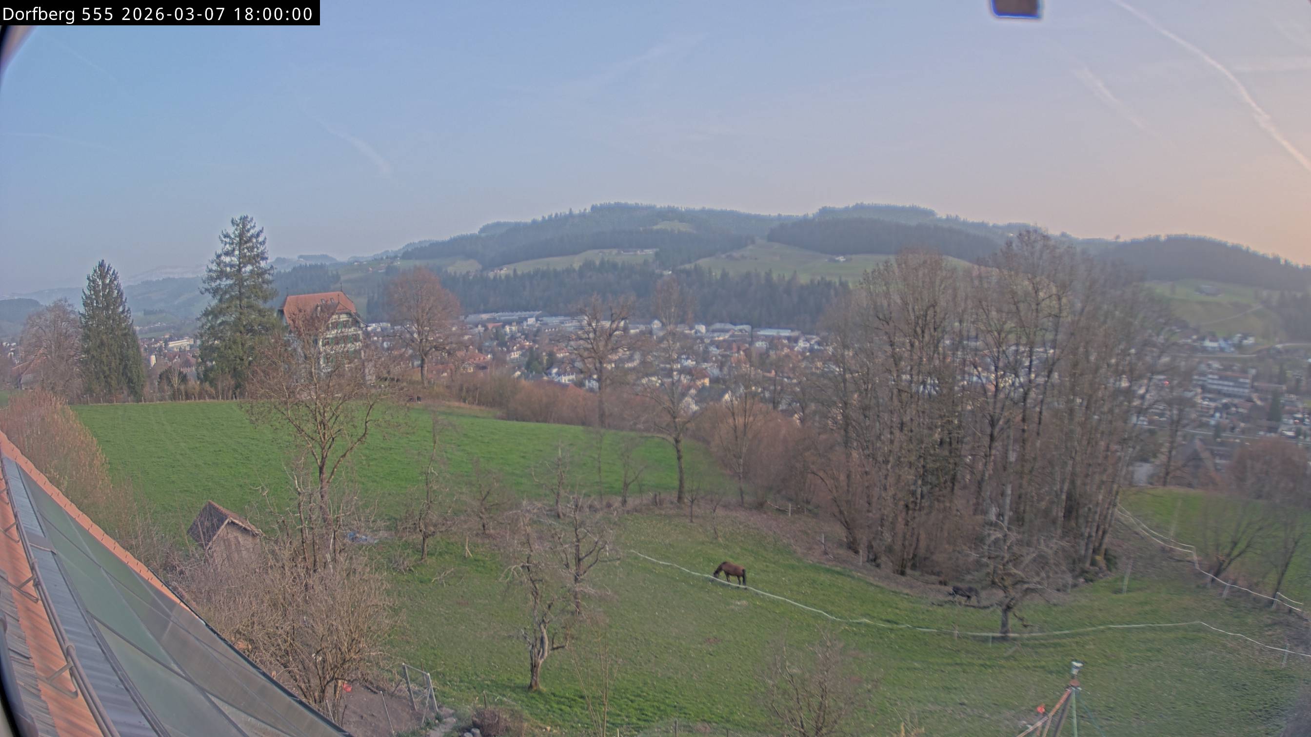 Webcam-Bild: Aussicht vom Dorfberg in Langnau 20260307-180000