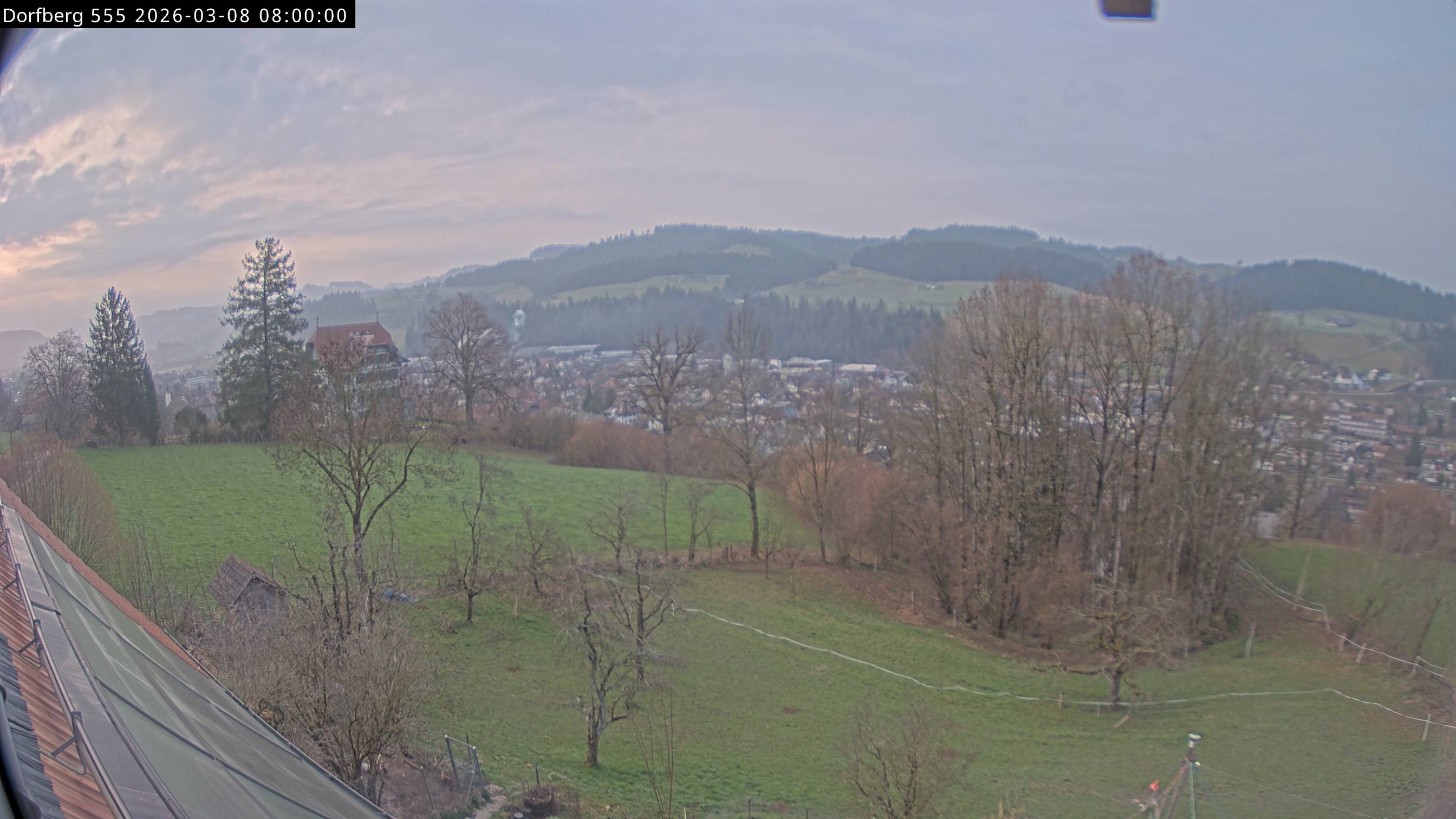 Webcam-Bild: Aussicht vom Dorfberg in Langnau 20260308-080000