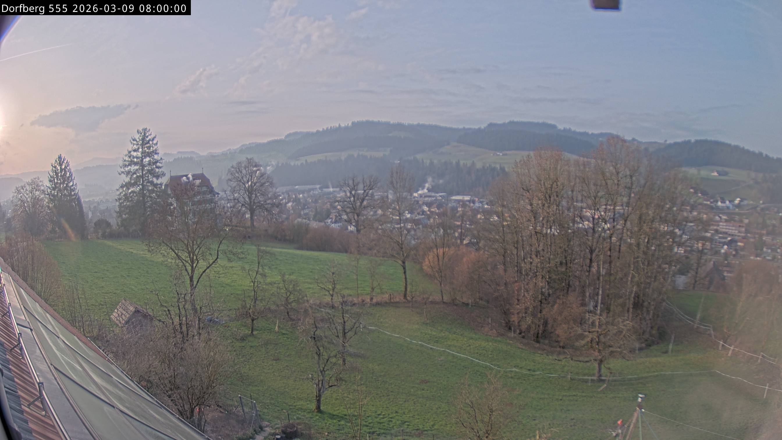 Webcam-Bild: Aussicht vom Dorfberg in Langnau 20260309-080000