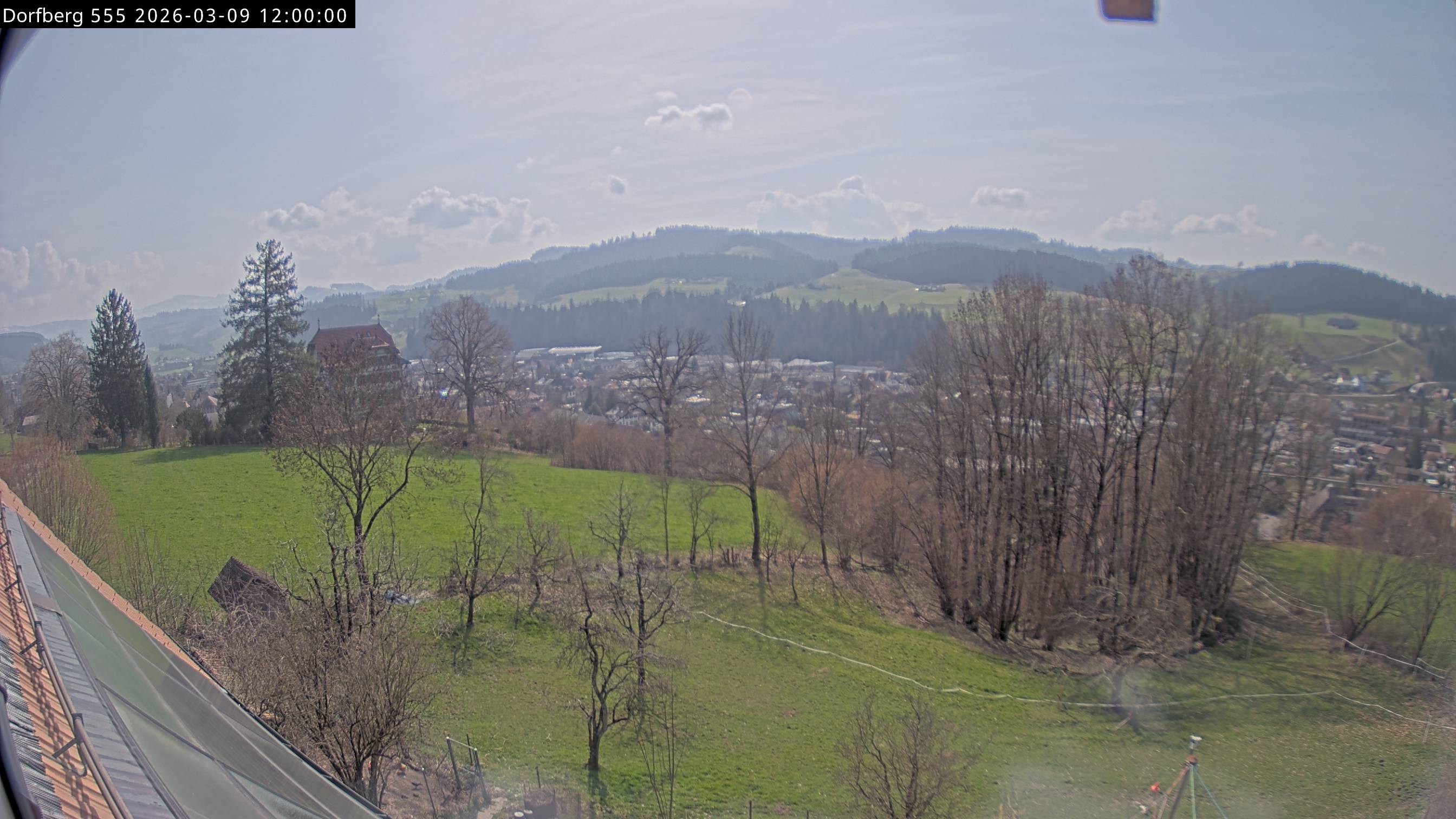 Webcam-Bild: Aussicht vom Dorfberg in Langnau 20260309-120000
