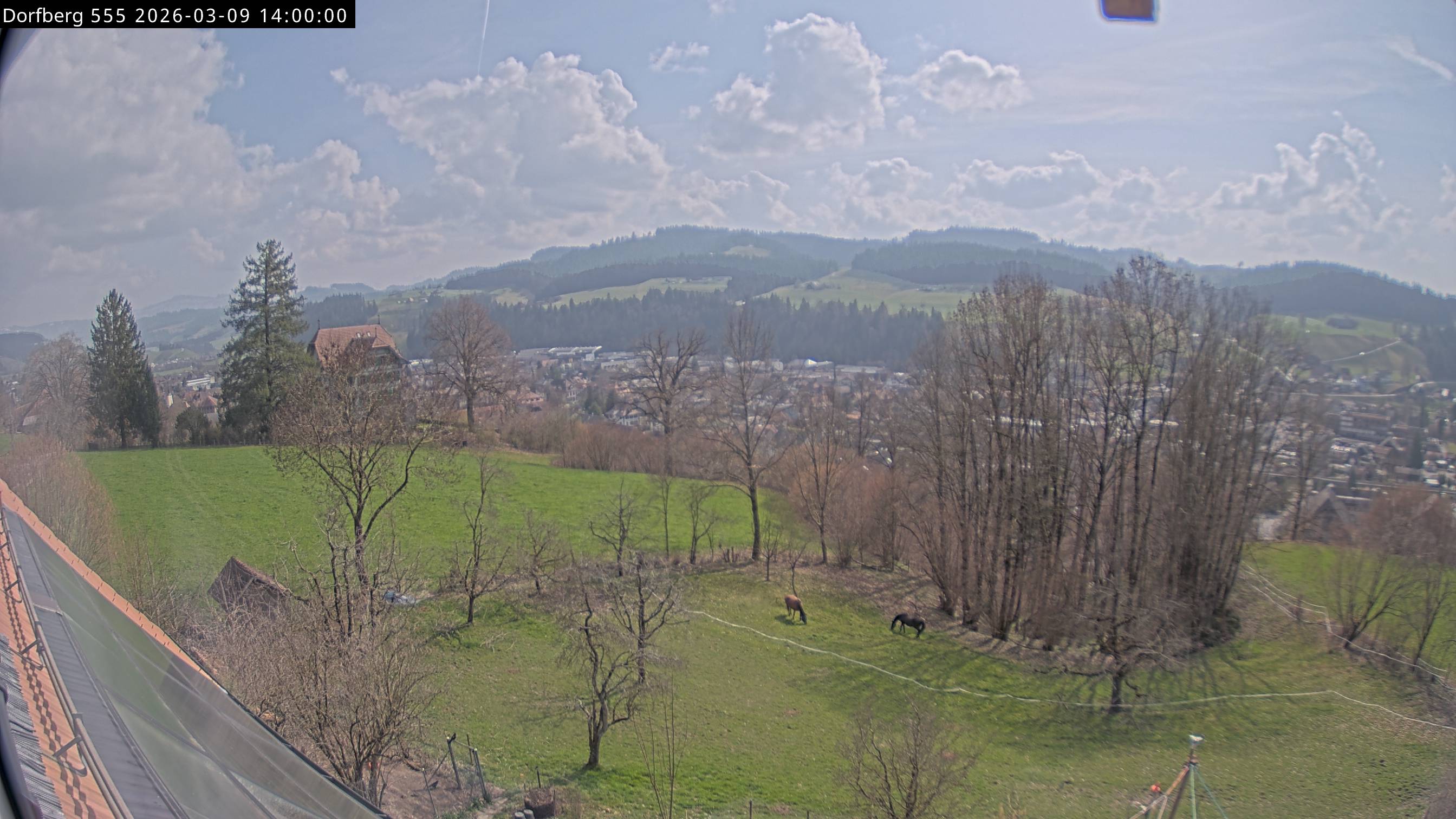 Webcam-Bild: Aussicht vom Dorfberg in Langnau 20260309-140000