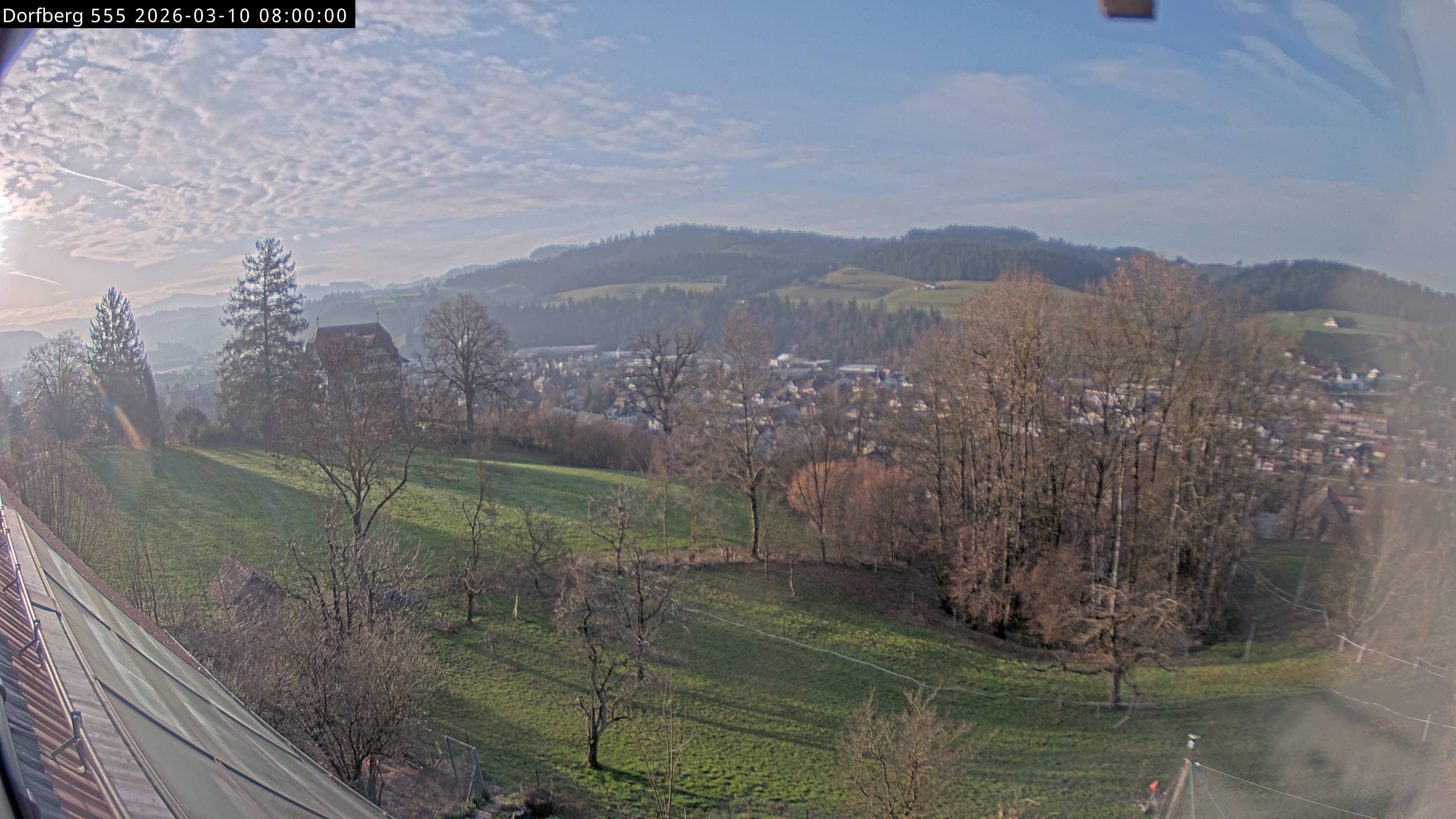 Webcam-Bild: Aussicht vom Dorfberg in Langnau 20260310-080000