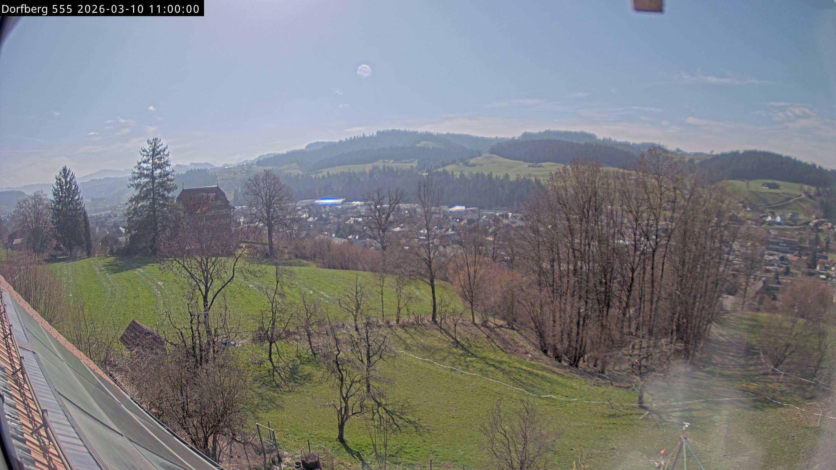 Webcam-Bild: Aussicht vom Dorfberg in Langnau 20260310-110000