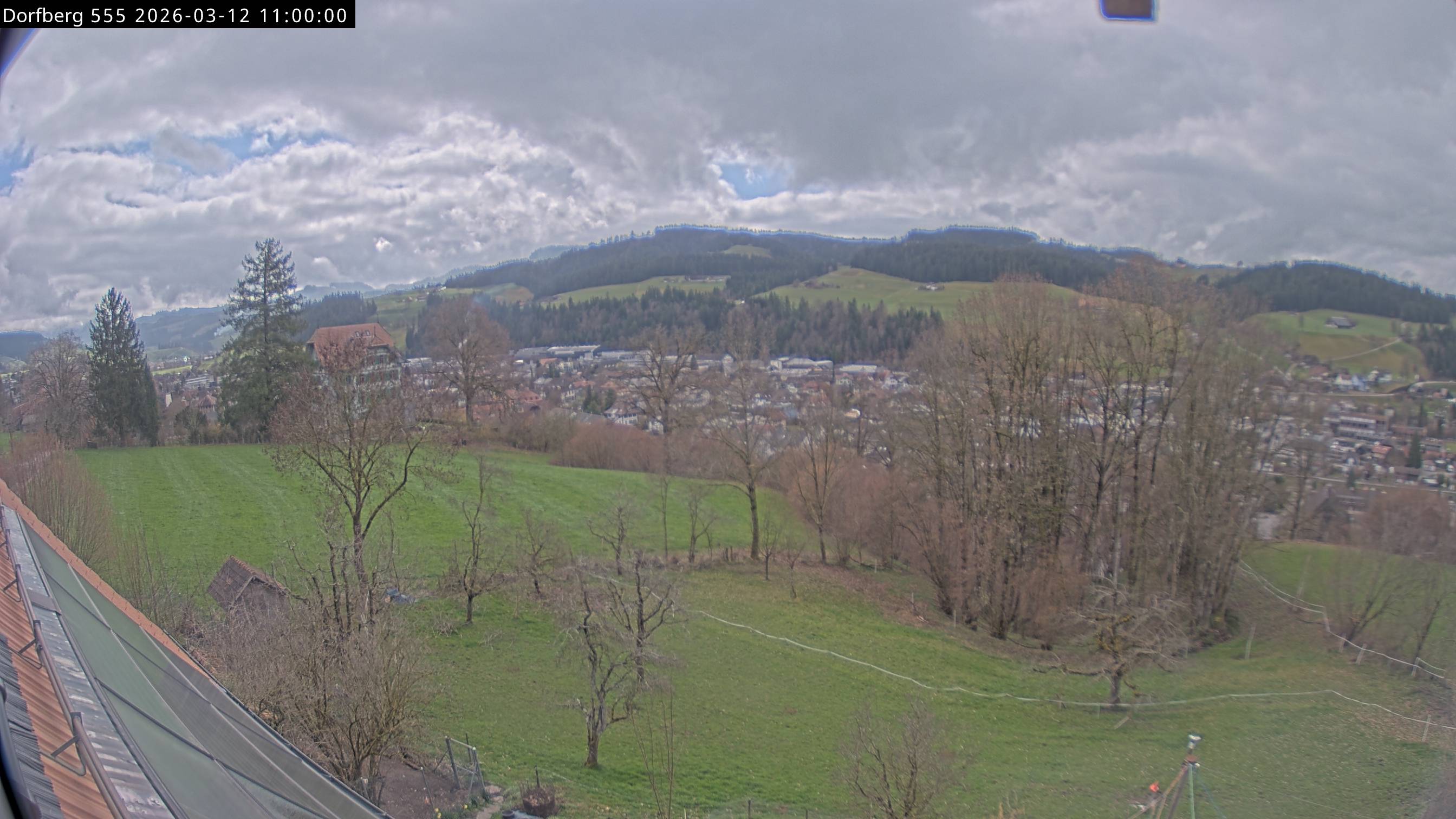 Webcam-Bild: Aussicht vom Dorfberg in Langnau 20260312-110000