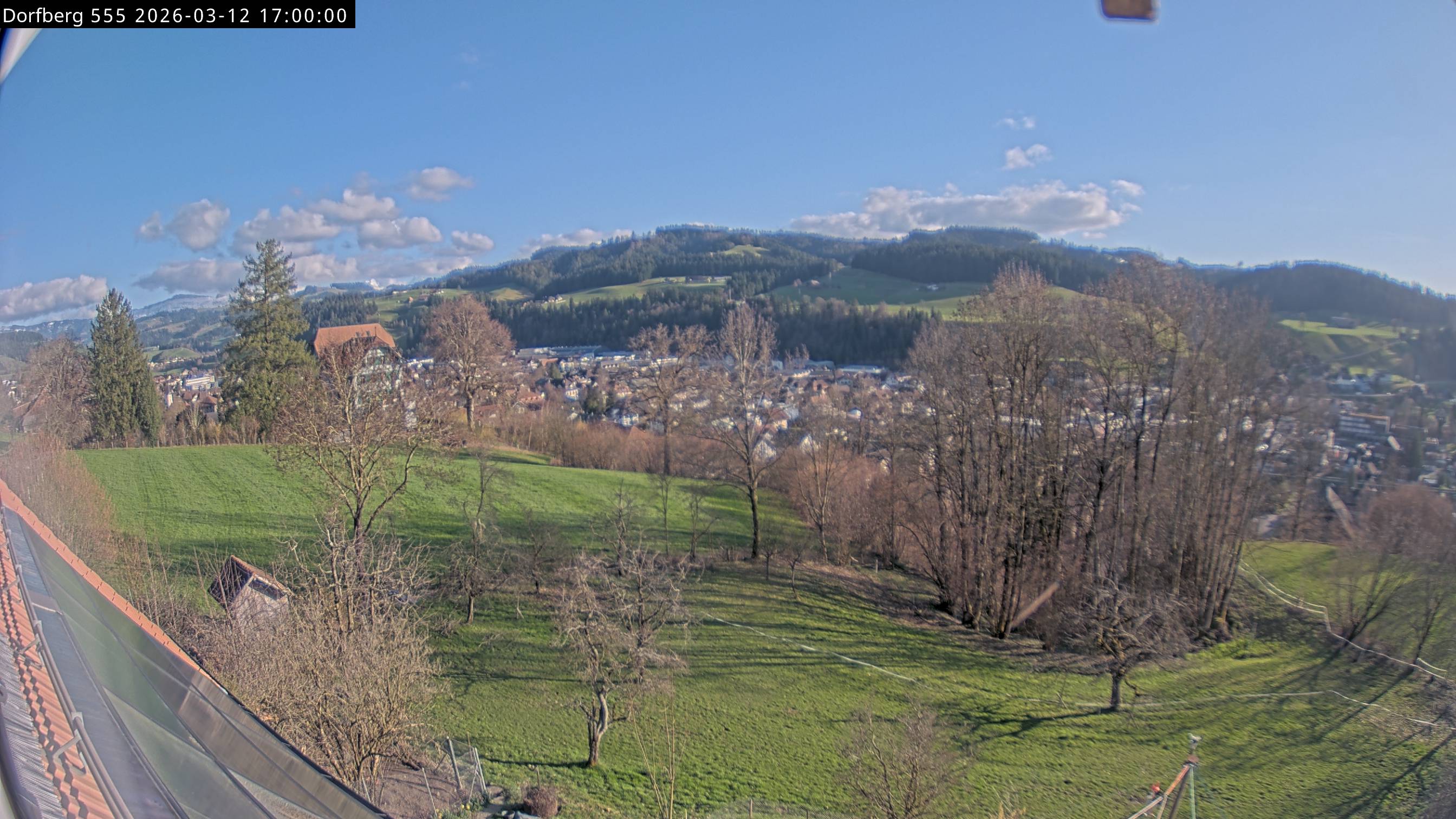 Webcam-Bild: Aussicht vom Dorfberg in Langnau 20260312-170000