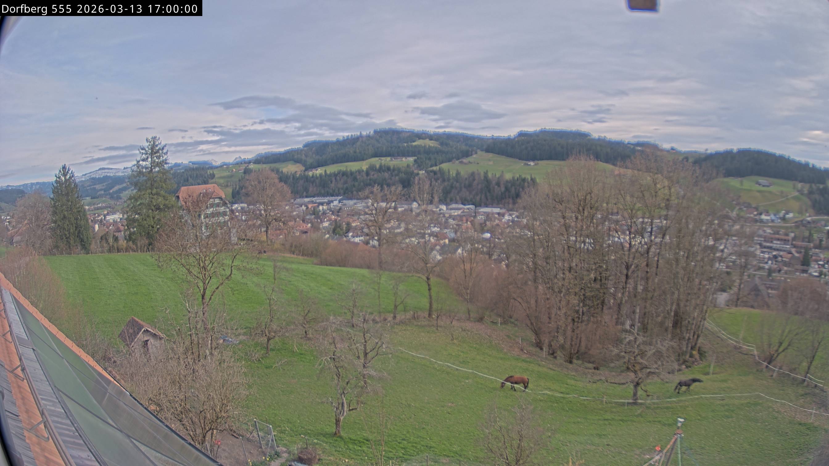 Webcam-Bild: Aussicht vom Dorfberg in Langnau 20260313-170000