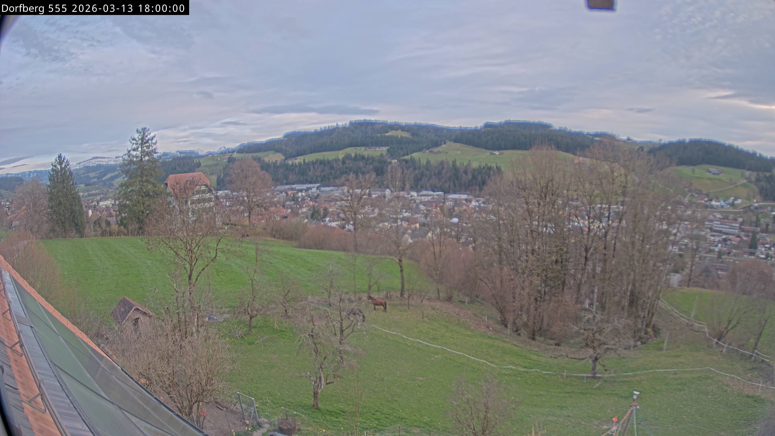 Webcam-Bild: Aussicht vom Dorfberg in Langnau 20260313-180000