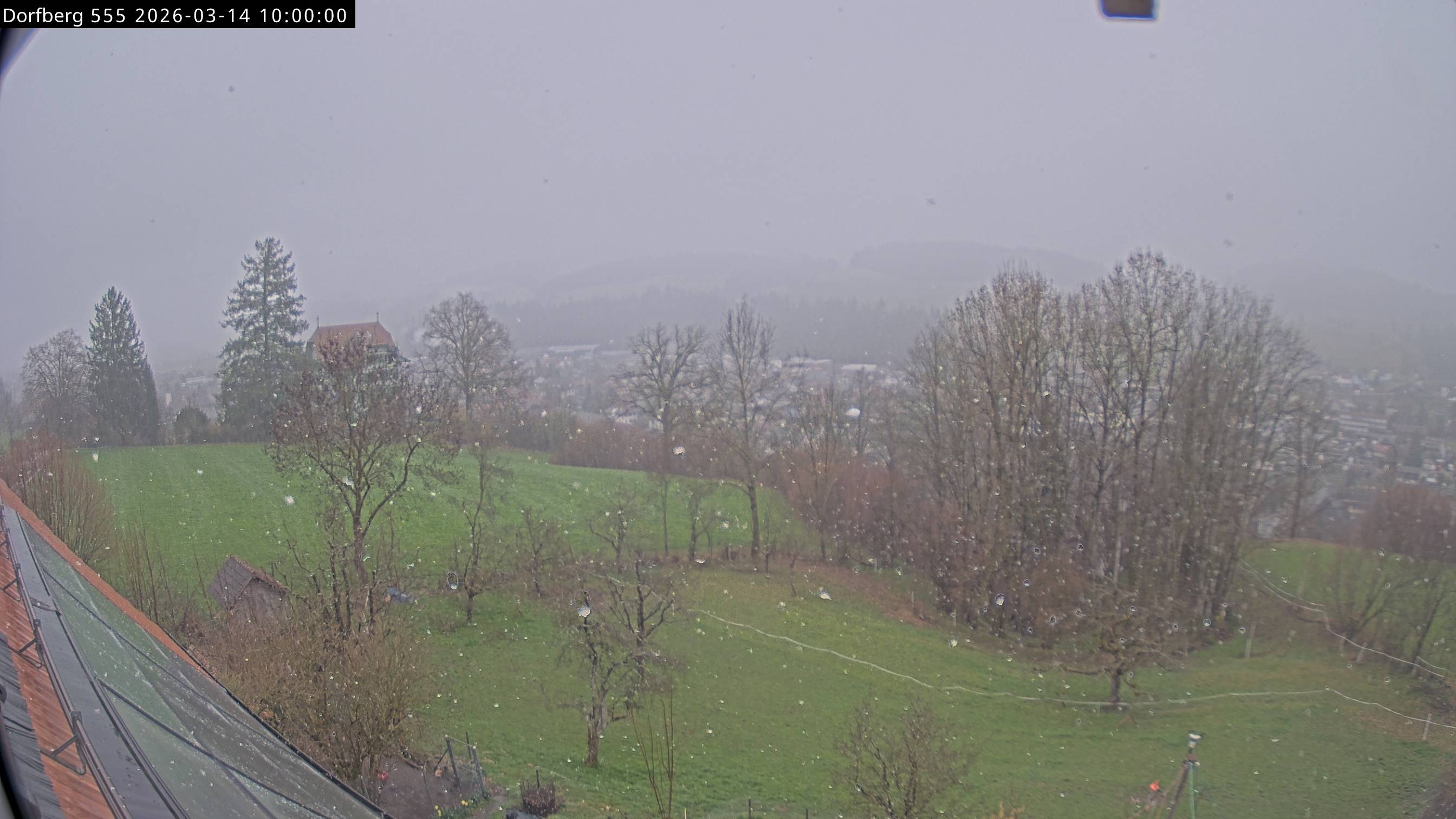 Webcam-Bild: Aussicht vom Dorfberg in Langnau 20260314-100000