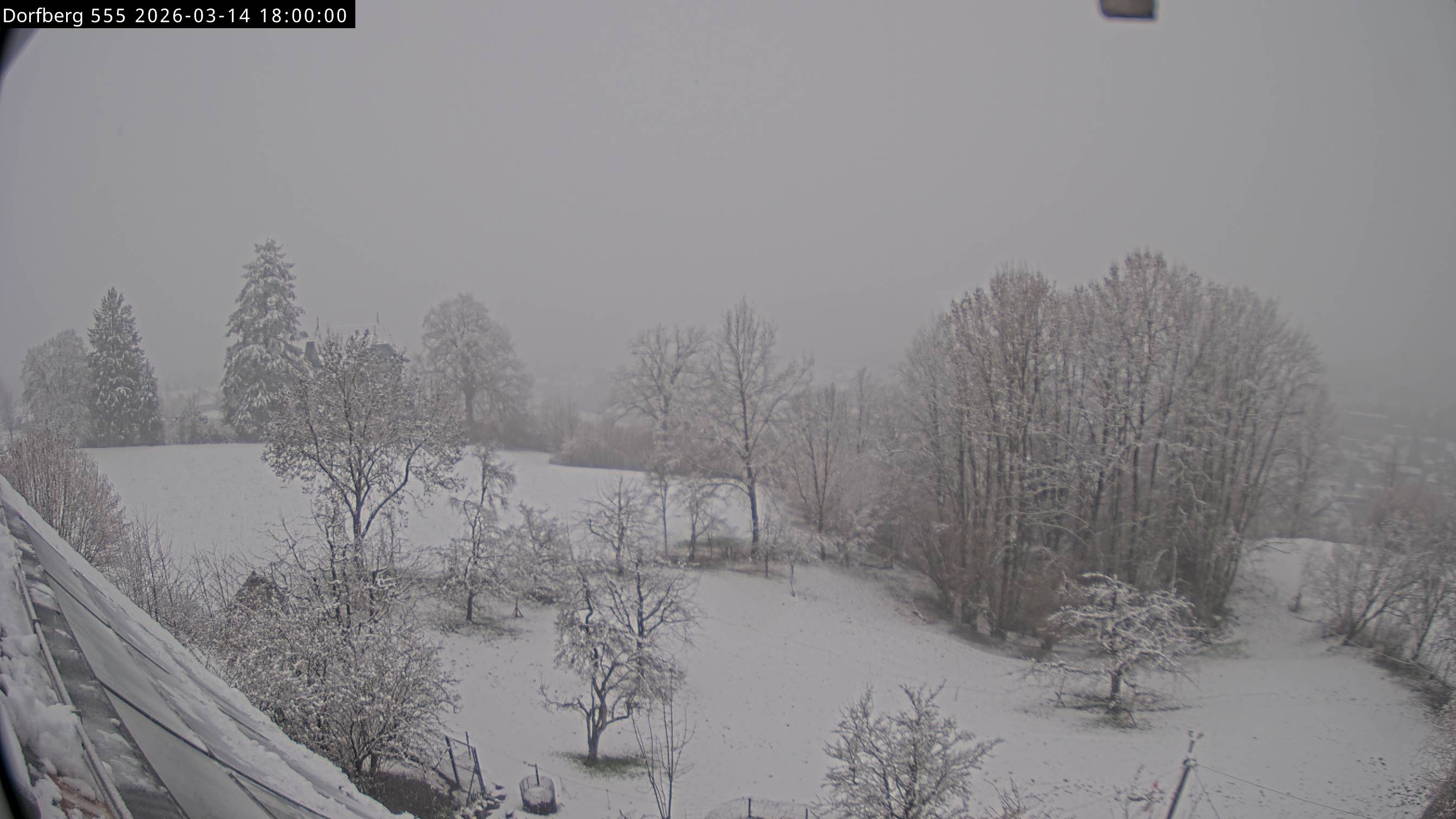 Webcam-Bild: Aussicht vom Dorfberg in Langnau 20260314-180000