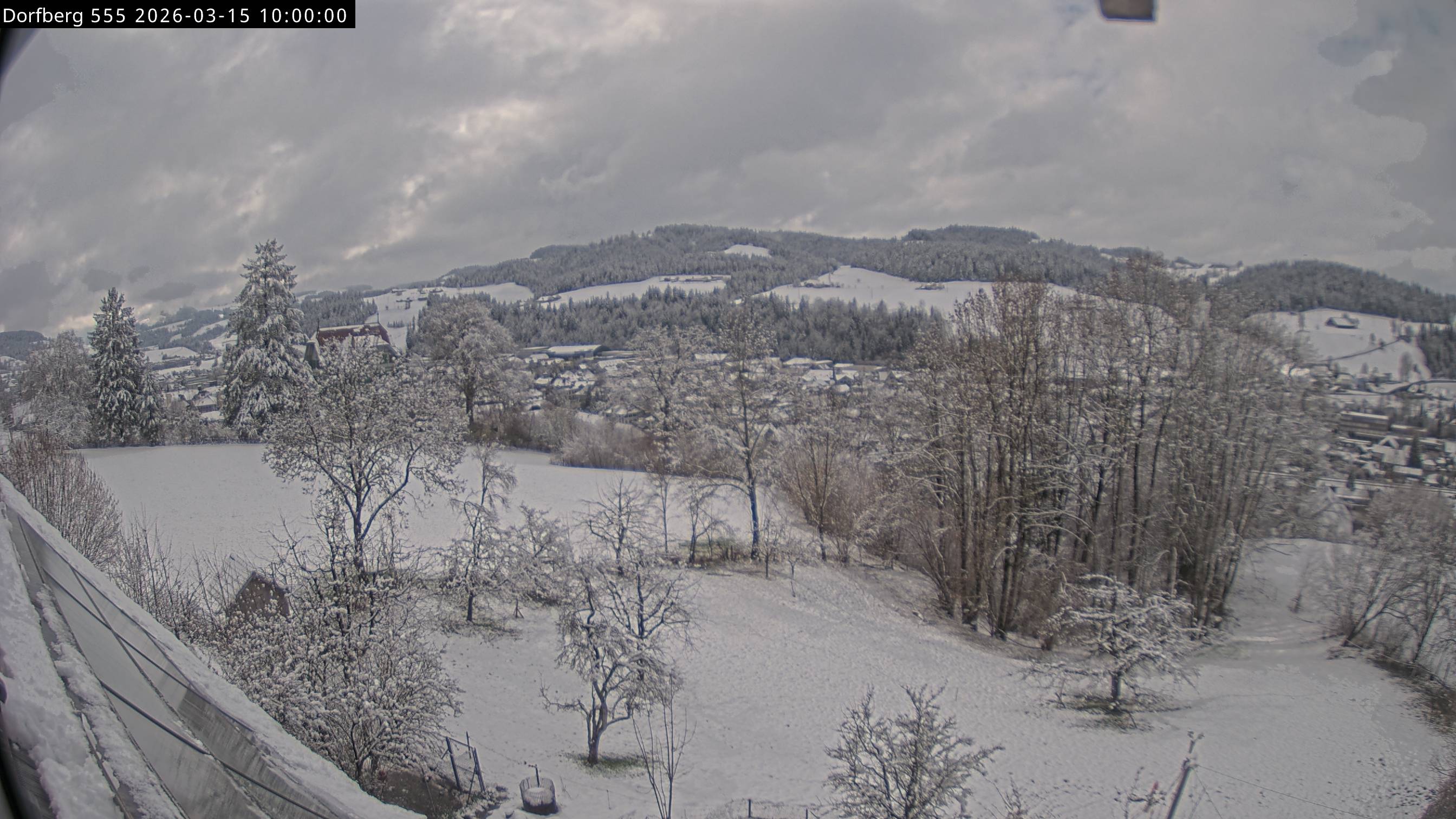 Webcam-Bild: Aussicht vom Dorfberg in Langnau 20260315-100000