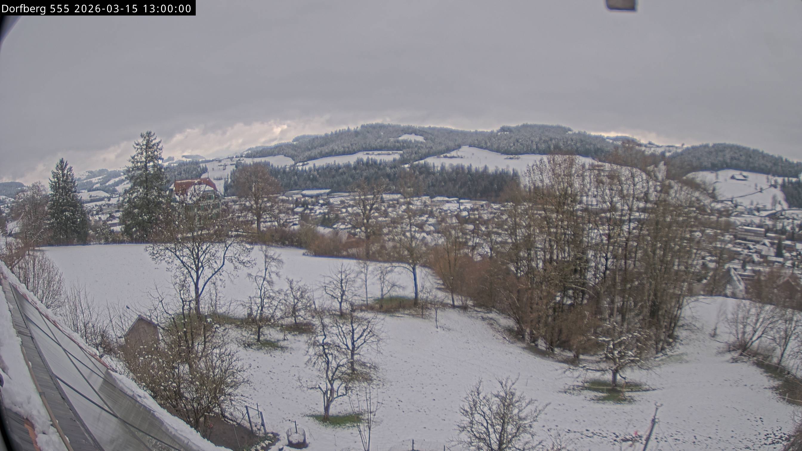 Webcam-Bild: Aussicht vom Dorfberg in Langnau 20260315-130000