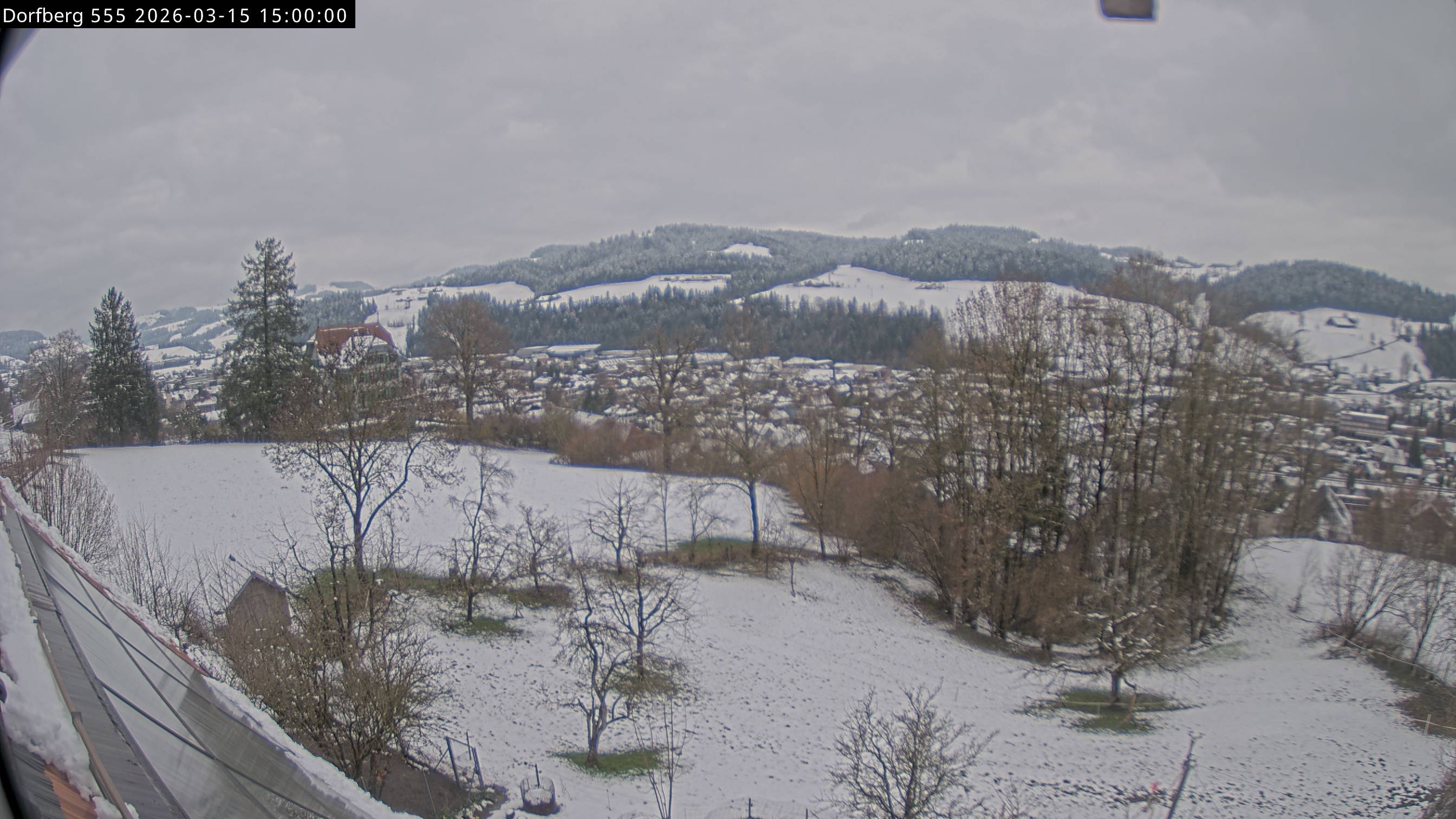 Webcam-Bild: Aussicht vom Dorfberg in Langnau 20260315-150000