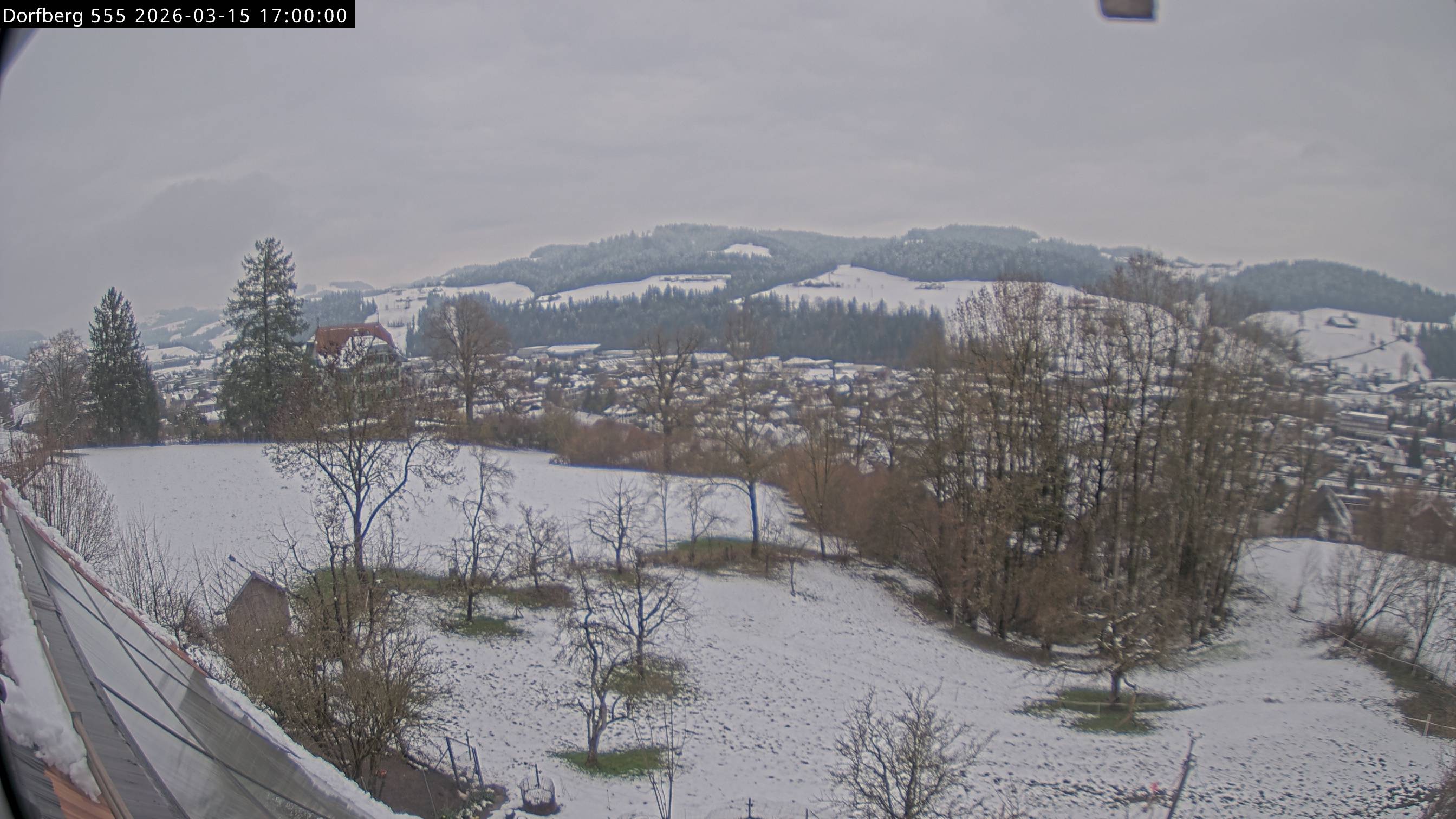Webcam-Bild: Aussicht vom Dorfberg in Langnau 20260315-170000