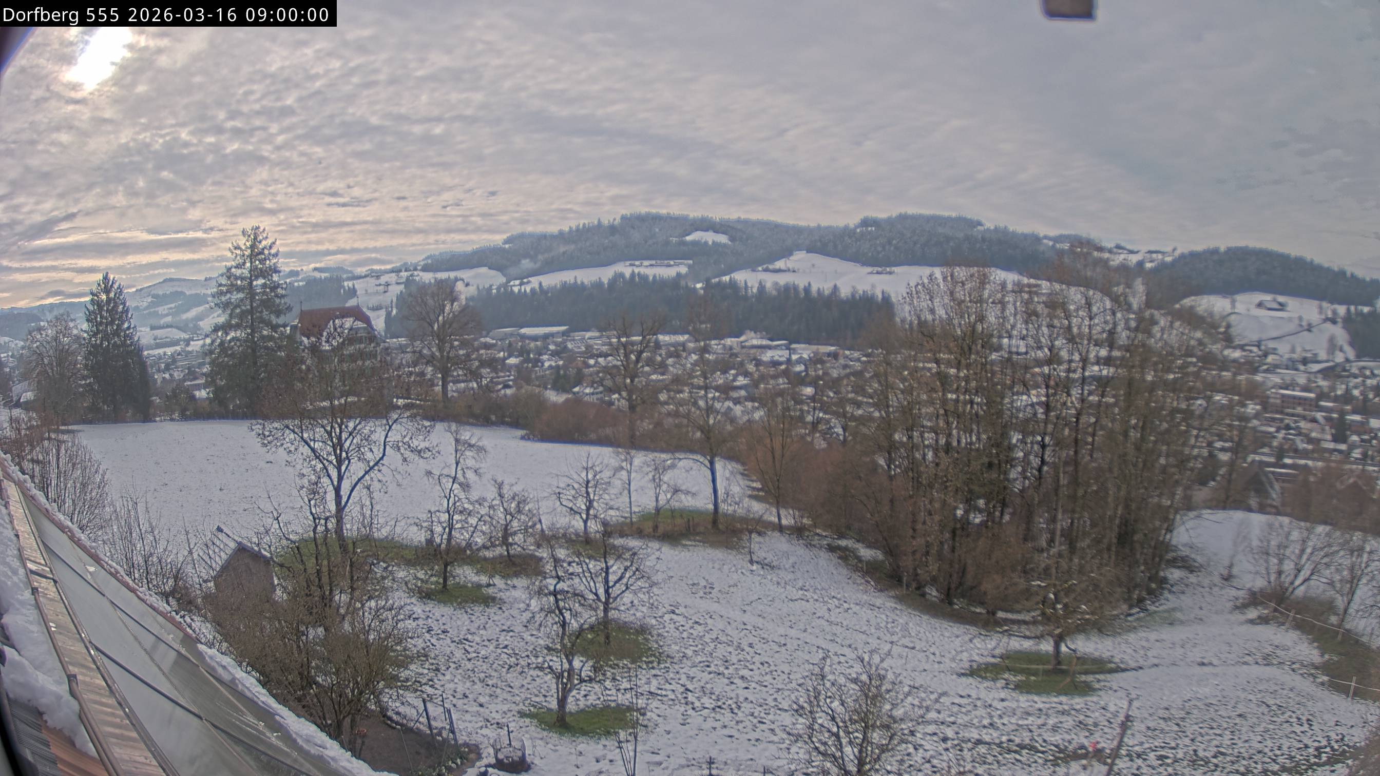 Webcam-Bild: Aussicht vom Dorfberg in Langnau 20260316-090000