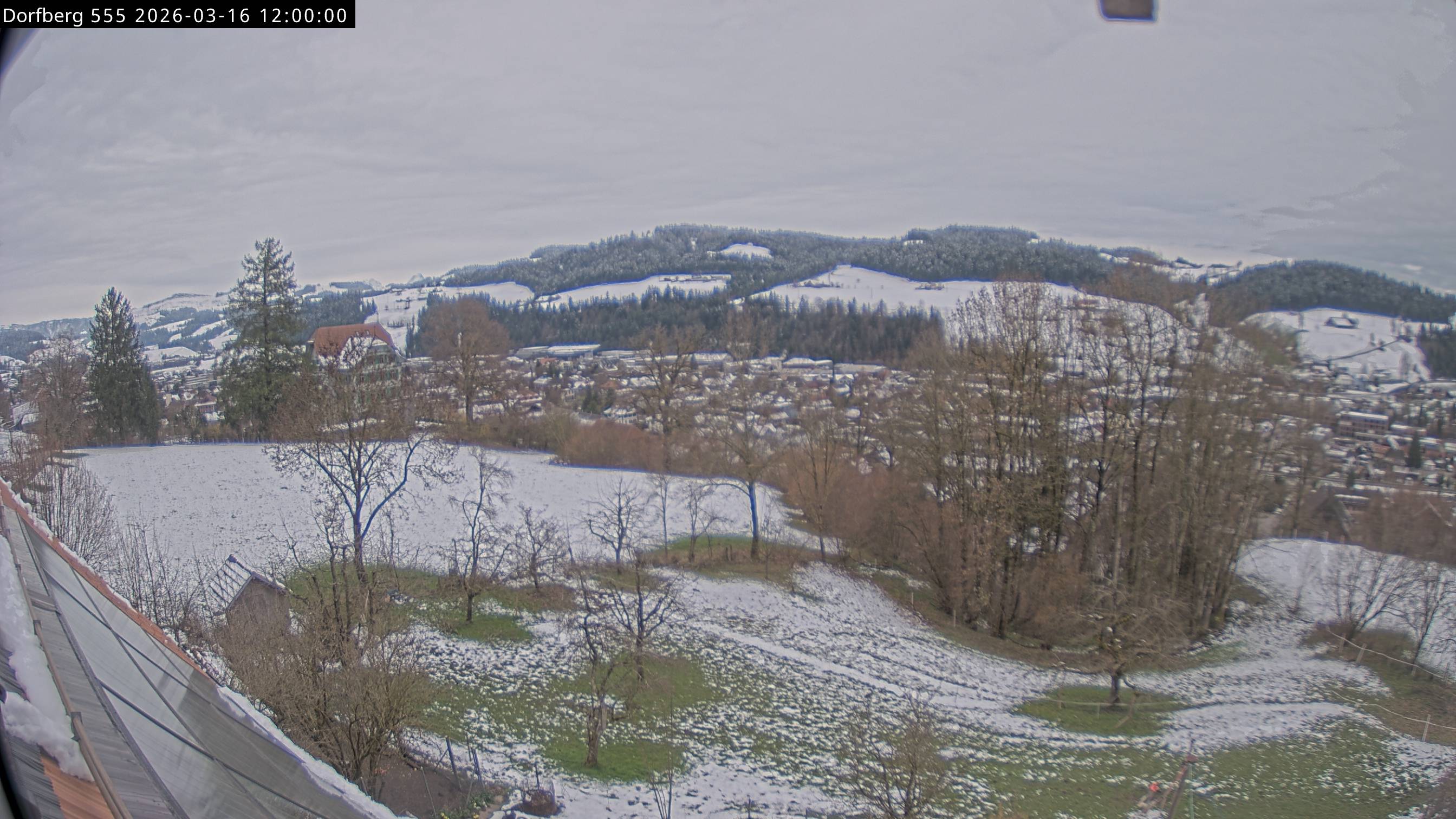 Webcam-Bild: Aussicht vom Dorfberg in Langnau 20260316-120000