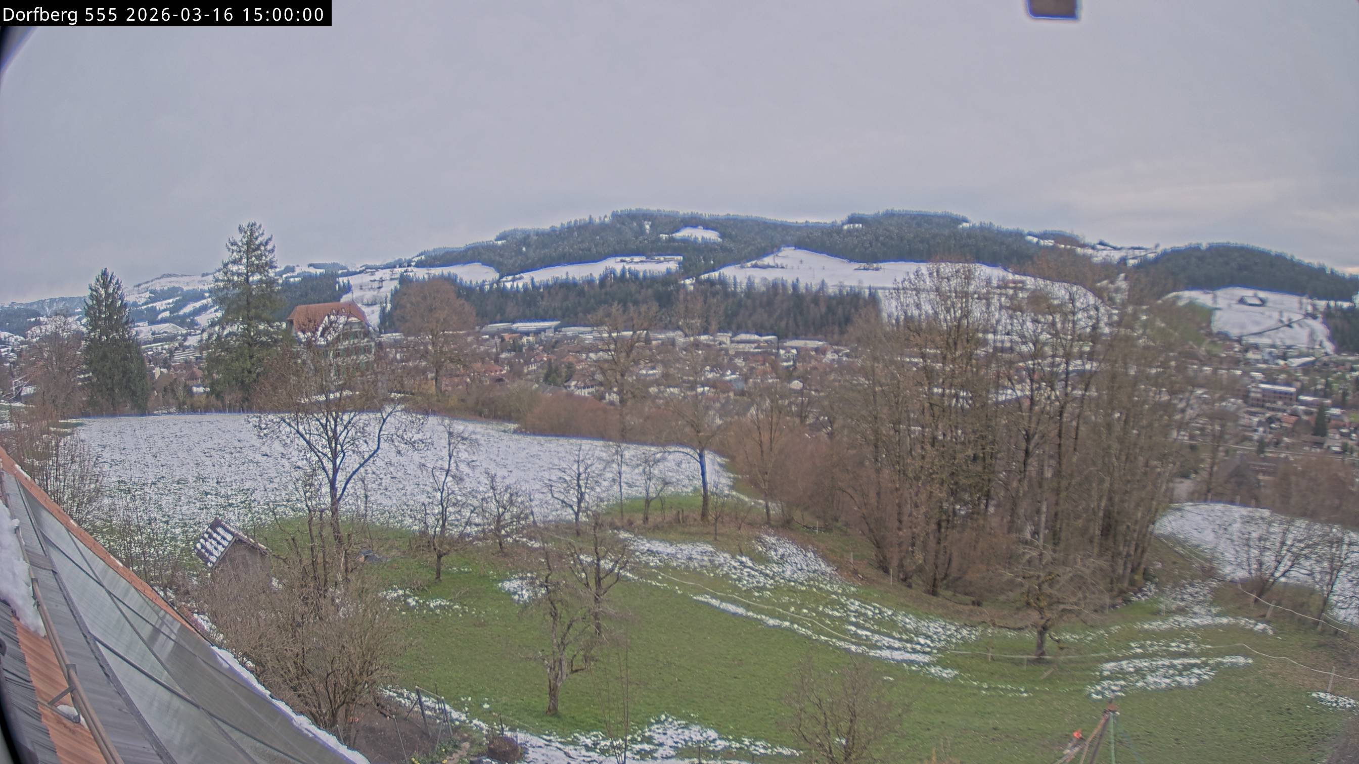 Webcam-Bild: Aussicht vom Dorfberg in Langnau 20260316-150000
