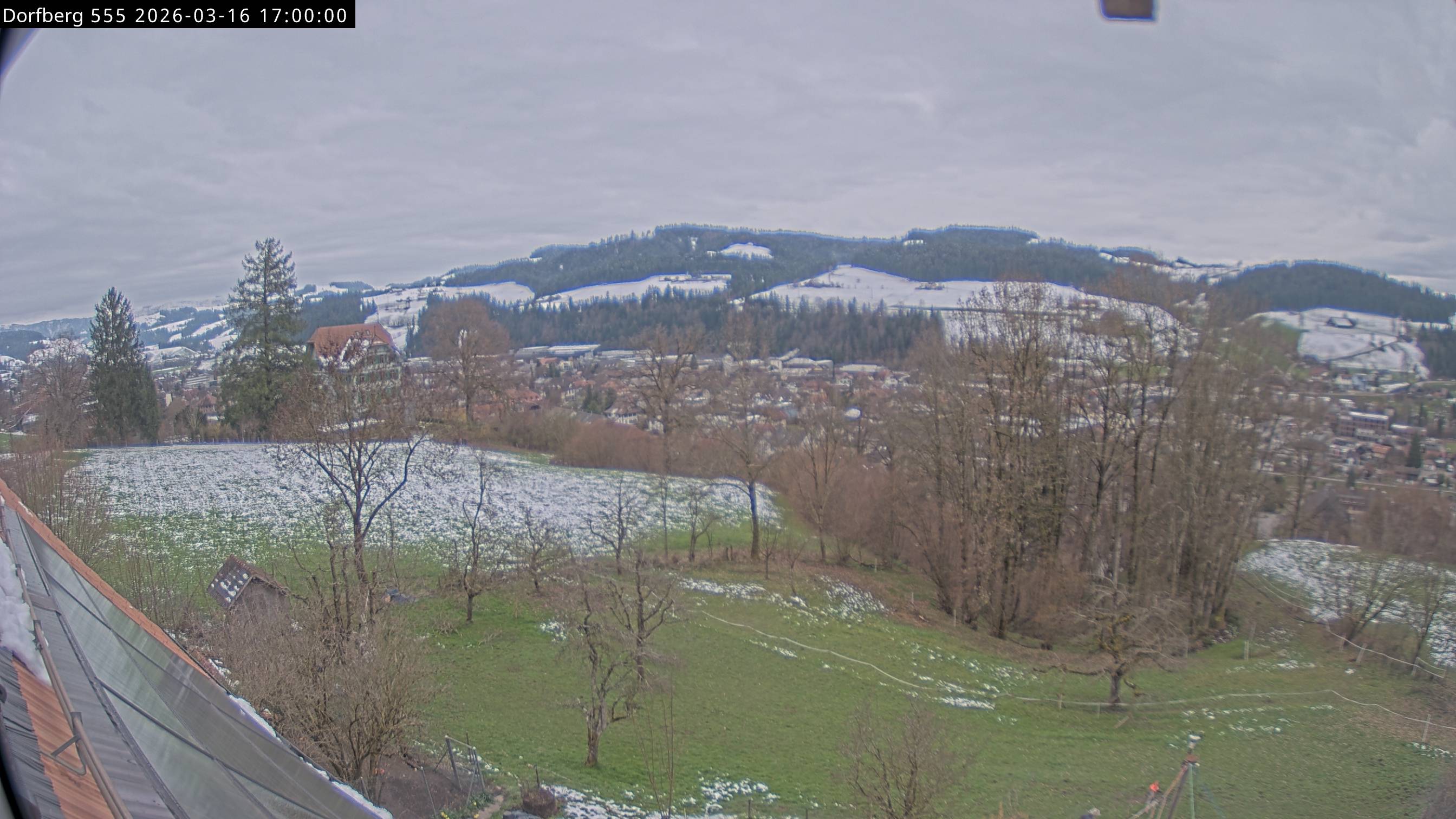 Webcam-Bild: Aussicht vom Dorfberg in Langnau 20260316-170000