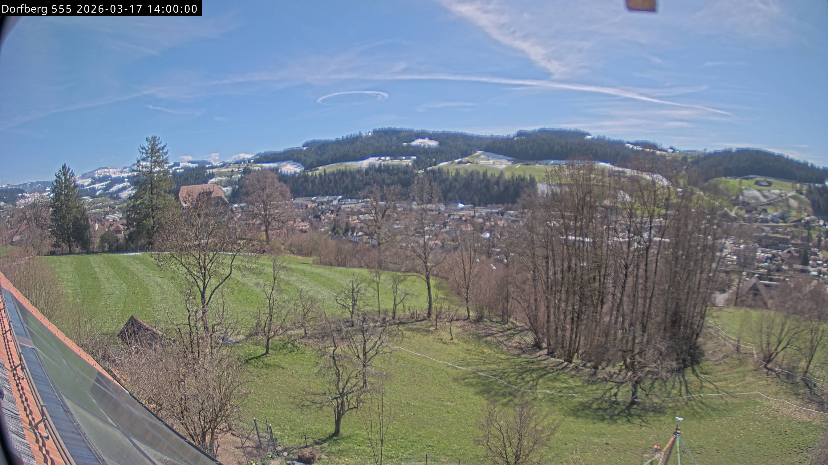 Webcam-Bild: Aussicht vom Dorfberg in Langnau 20260317-140000